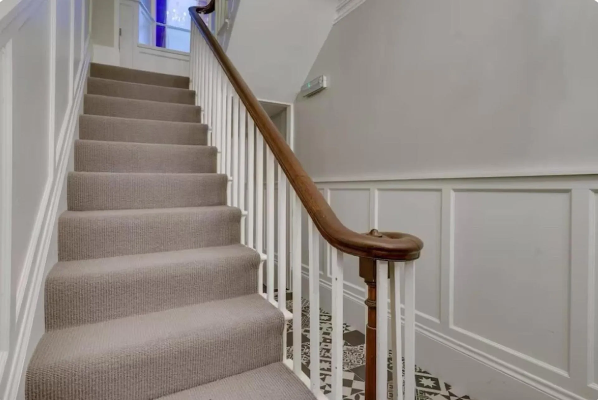 Sedbergh Penthouse - KingBed - Tv - Wifi