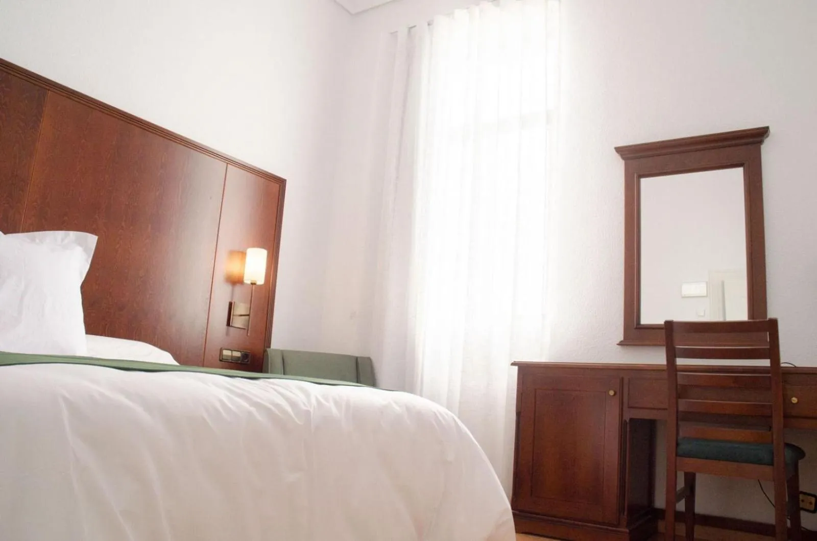 Bed in Hotel Balneario de Marmolejo