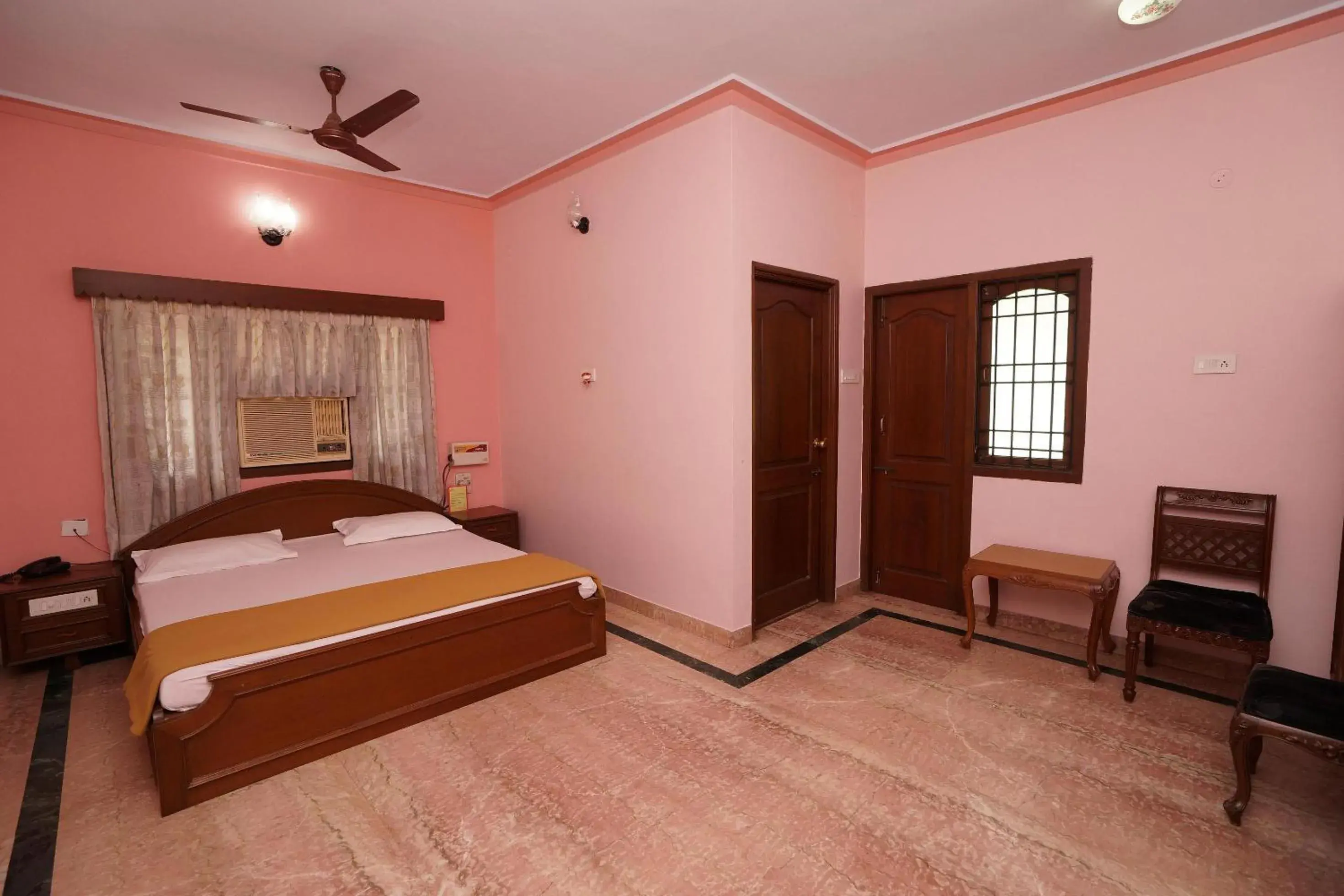 Lloyds Serviced Apartments,Krishna Street,T Nagar Lloyds Serviced Apartments,Krishna Street,T Nagar