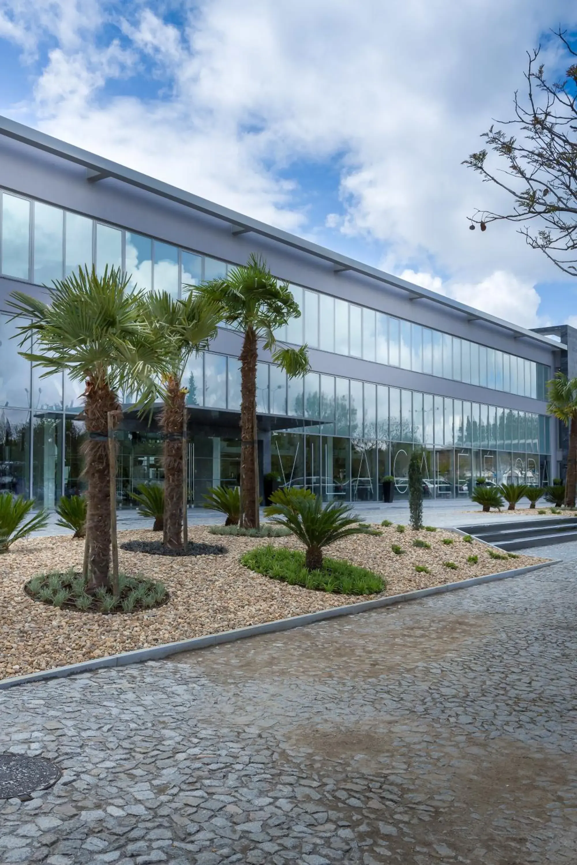 Facade/entrance in Vila Gale Evora Facade/entrance in Vila Gale Evora