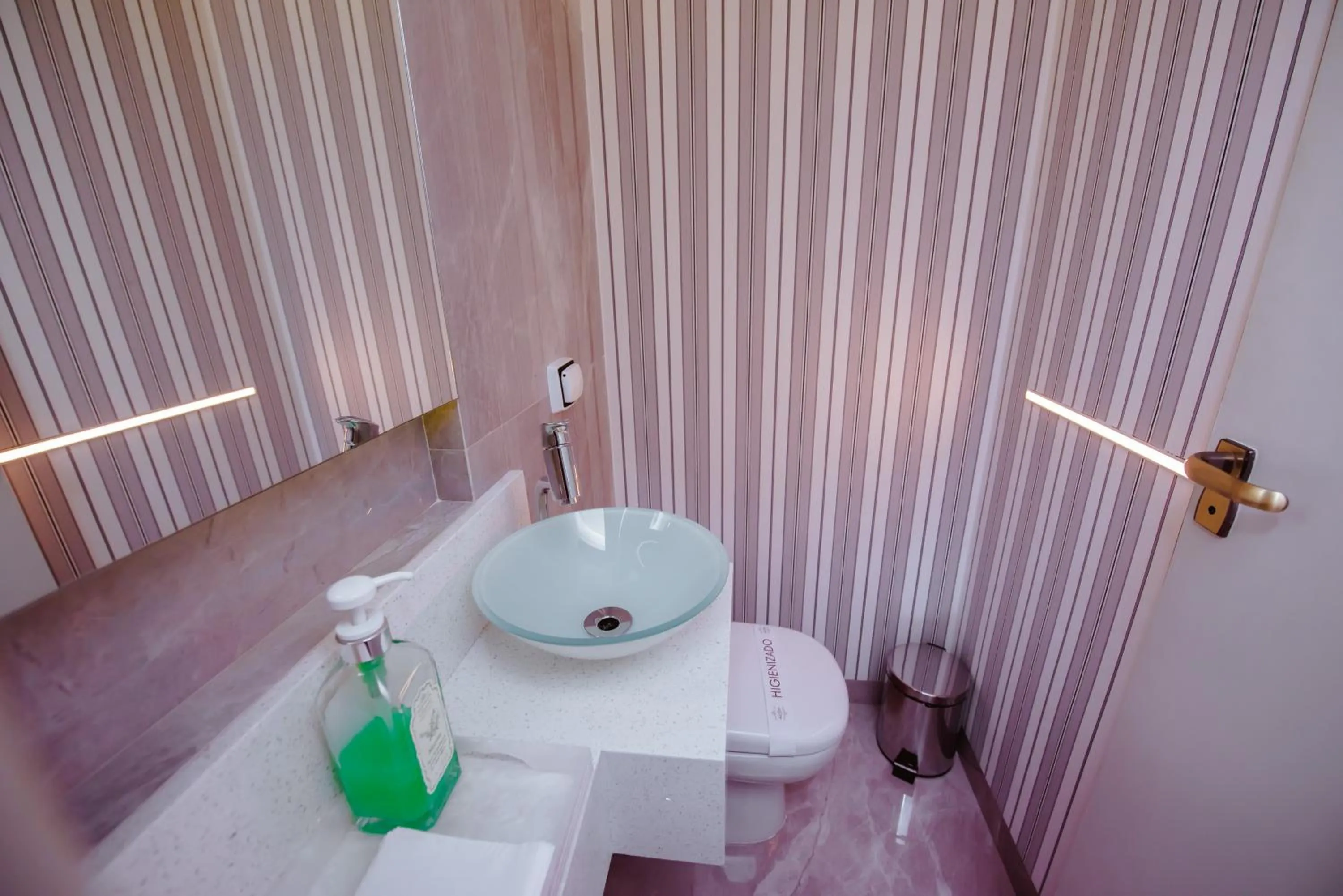 Bathroom in Cafezal Palace Hotel