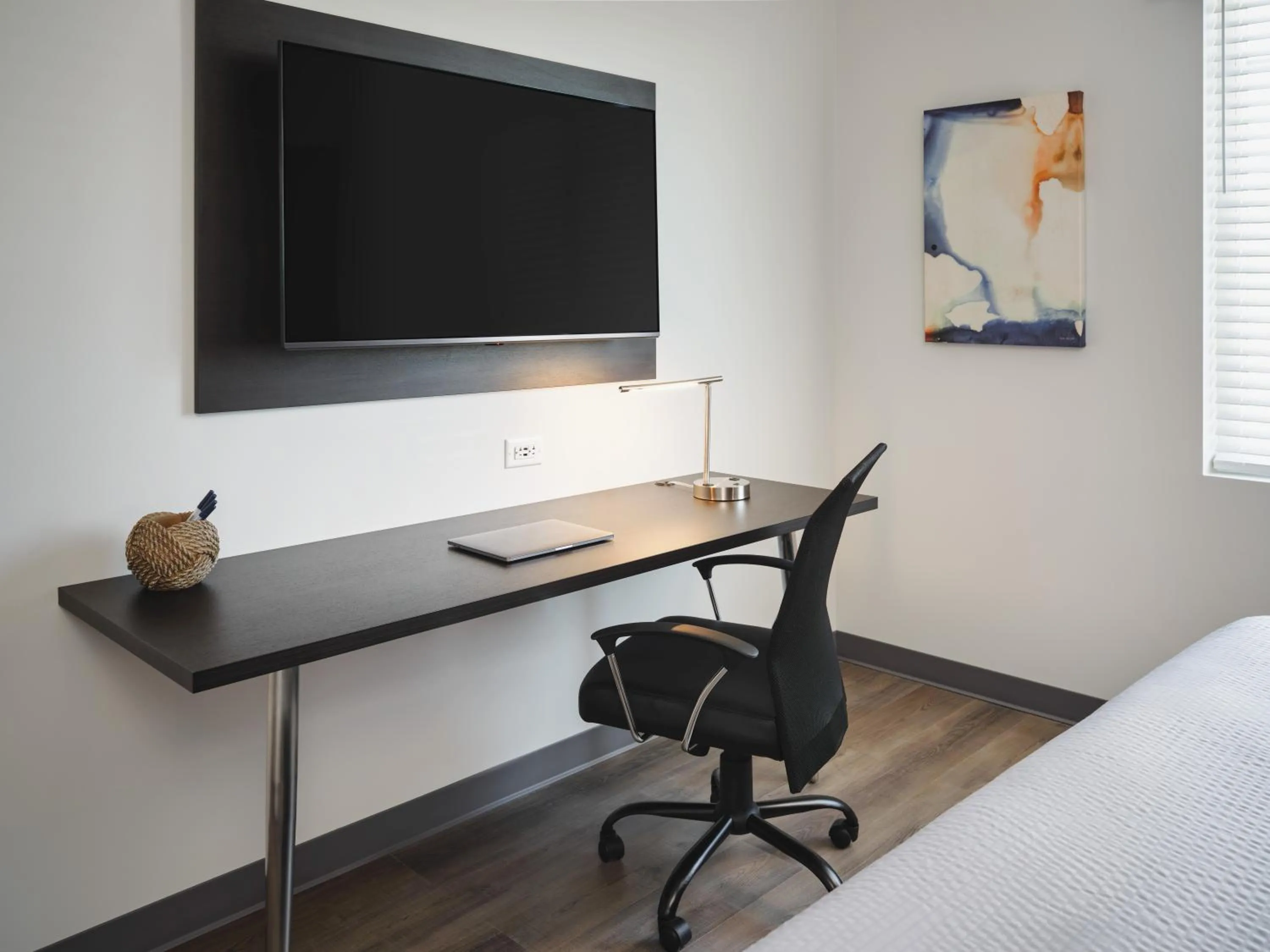 Bed in stayAPT Suites Memphis-Cordova/Wolfchase Galleria