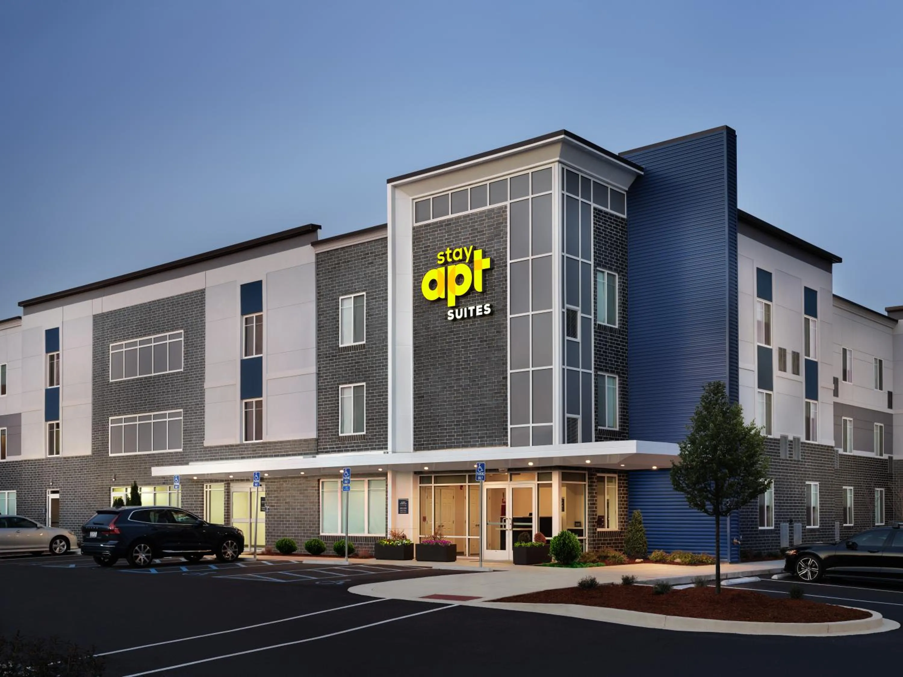 Property building in stayAPT Suites Memphis-Cordova/Wolfchase Galleria