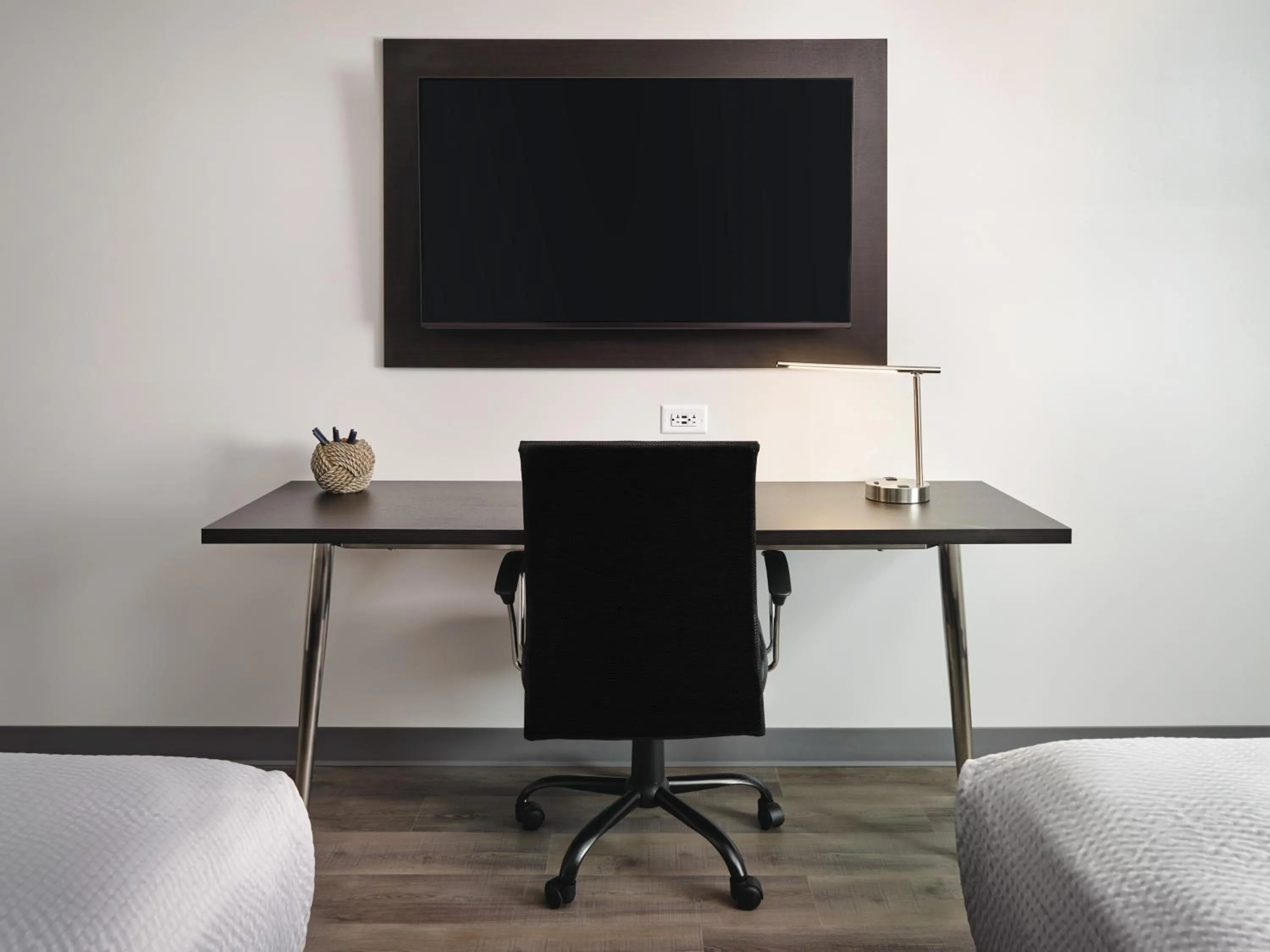 TV and multimedia in stayAPT Suites Memphis-Cordova/Wolfchase Galleria