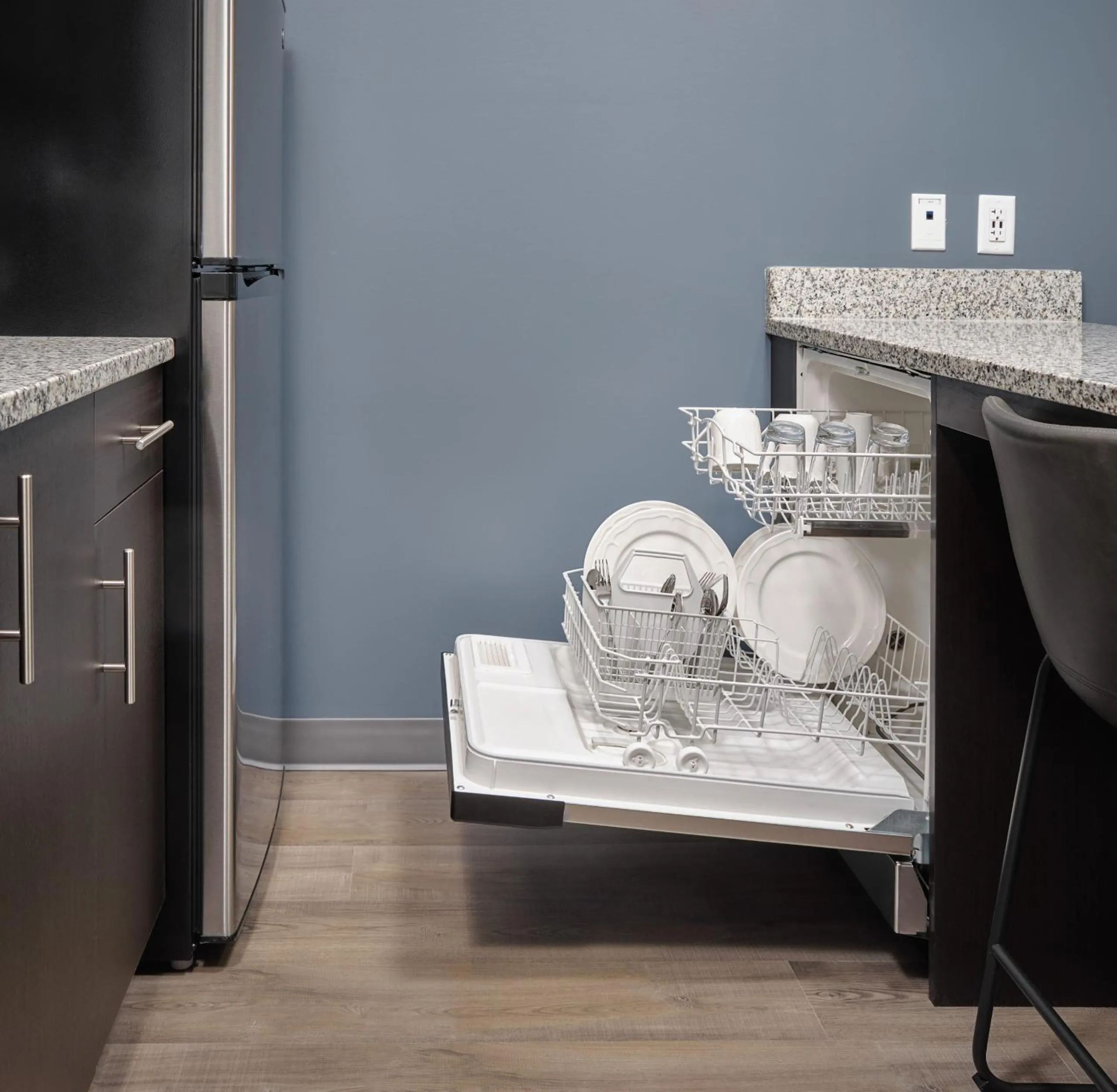 Kitchen or kitchenette in stayAPT Suites Memphis-Cordova/Wolfchase Galleria