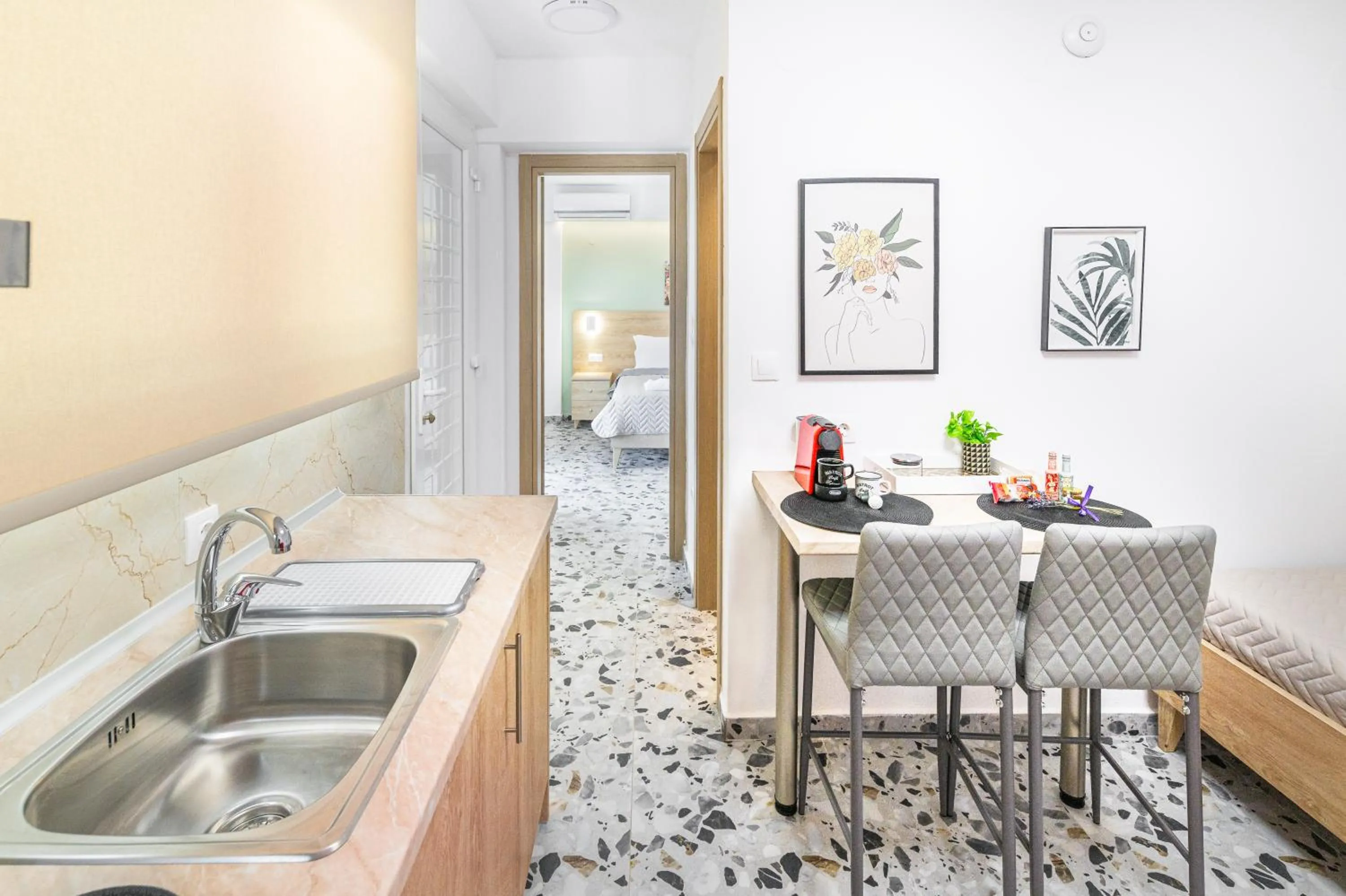 Photo of the whole room in Olive Inn