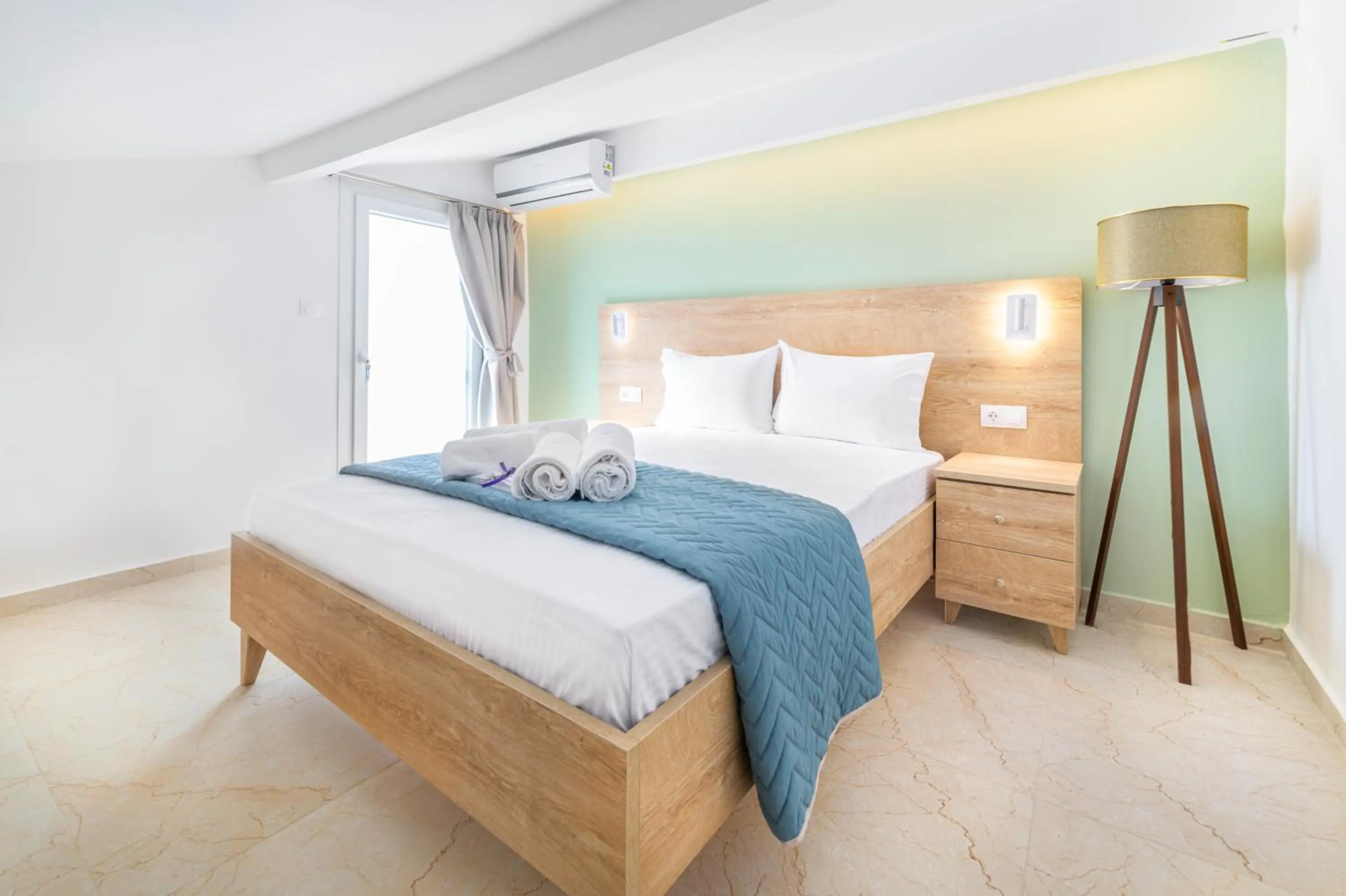 Photo of the whole room, Bed in Olive Inn