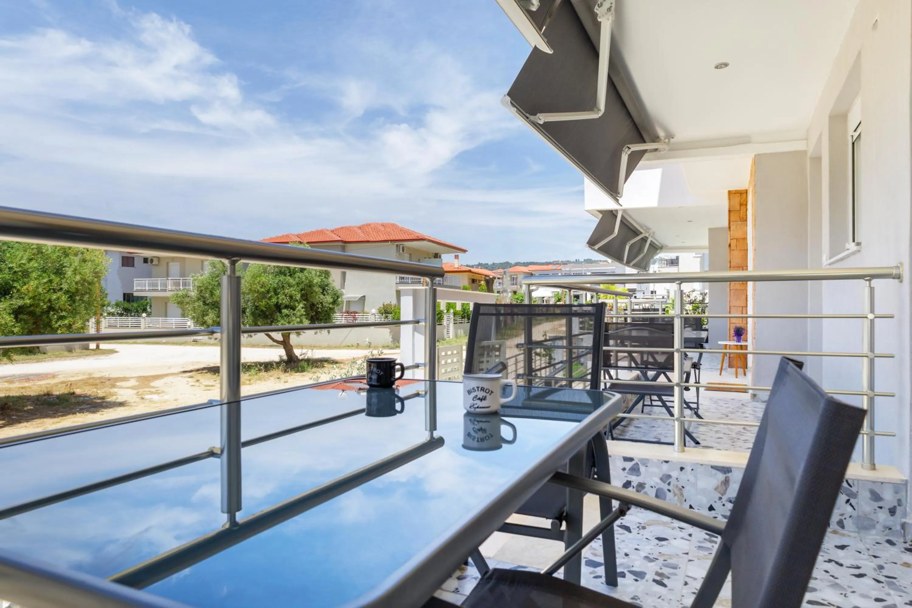 Balcony/Terrace in Olive Inn