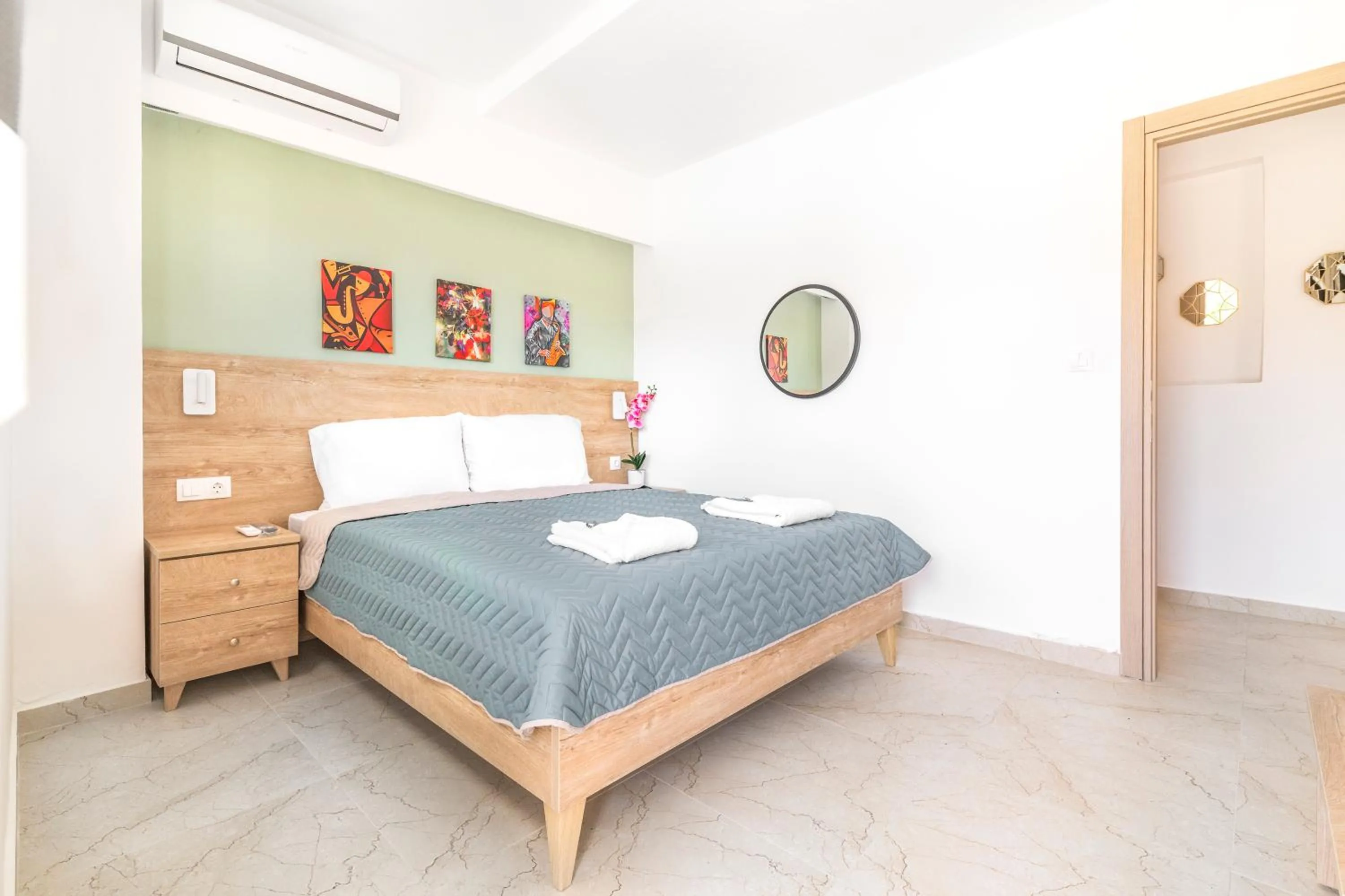 Bed in Olive Inn