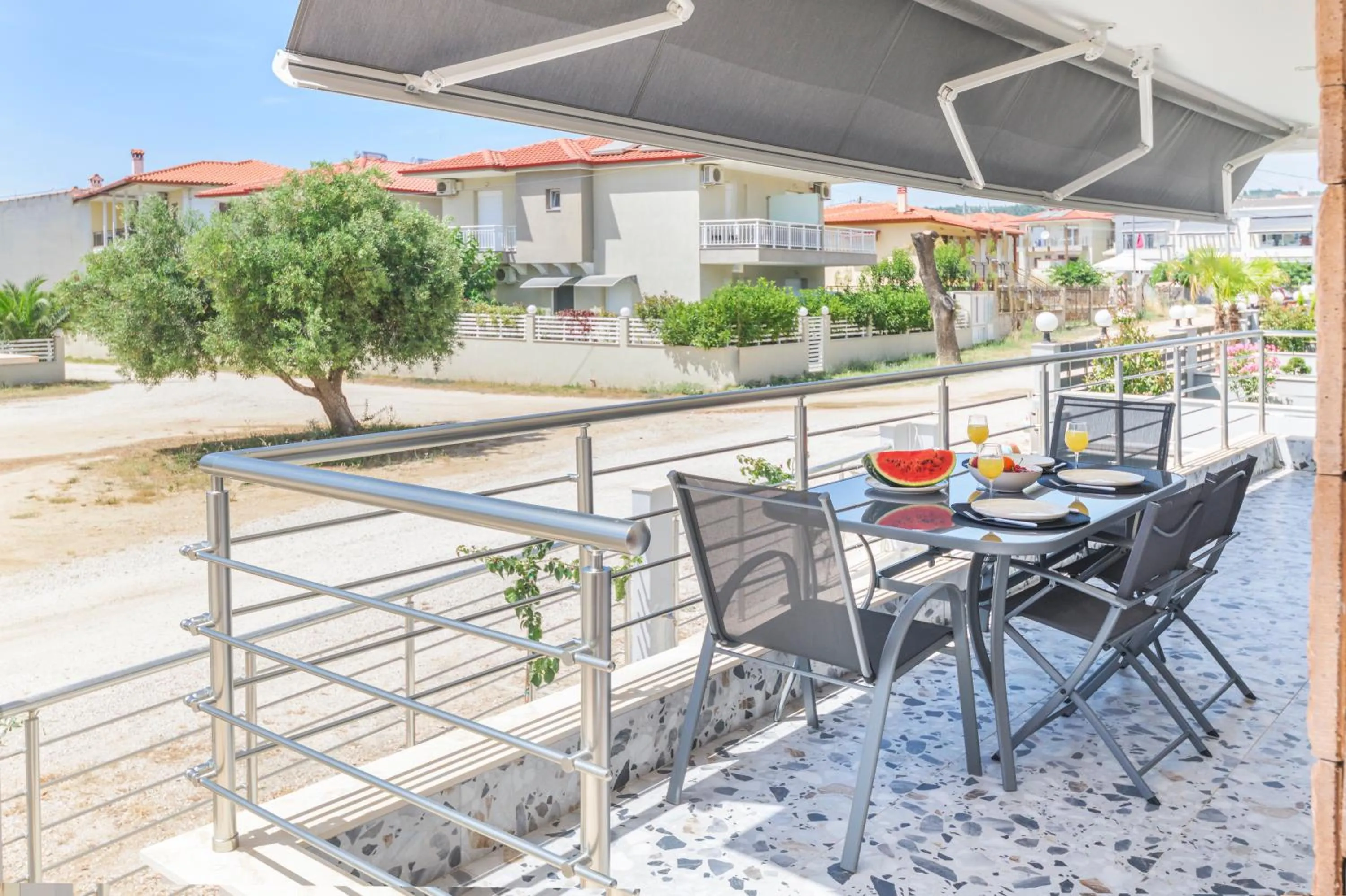 Balcony/Terrace in Olive Inn