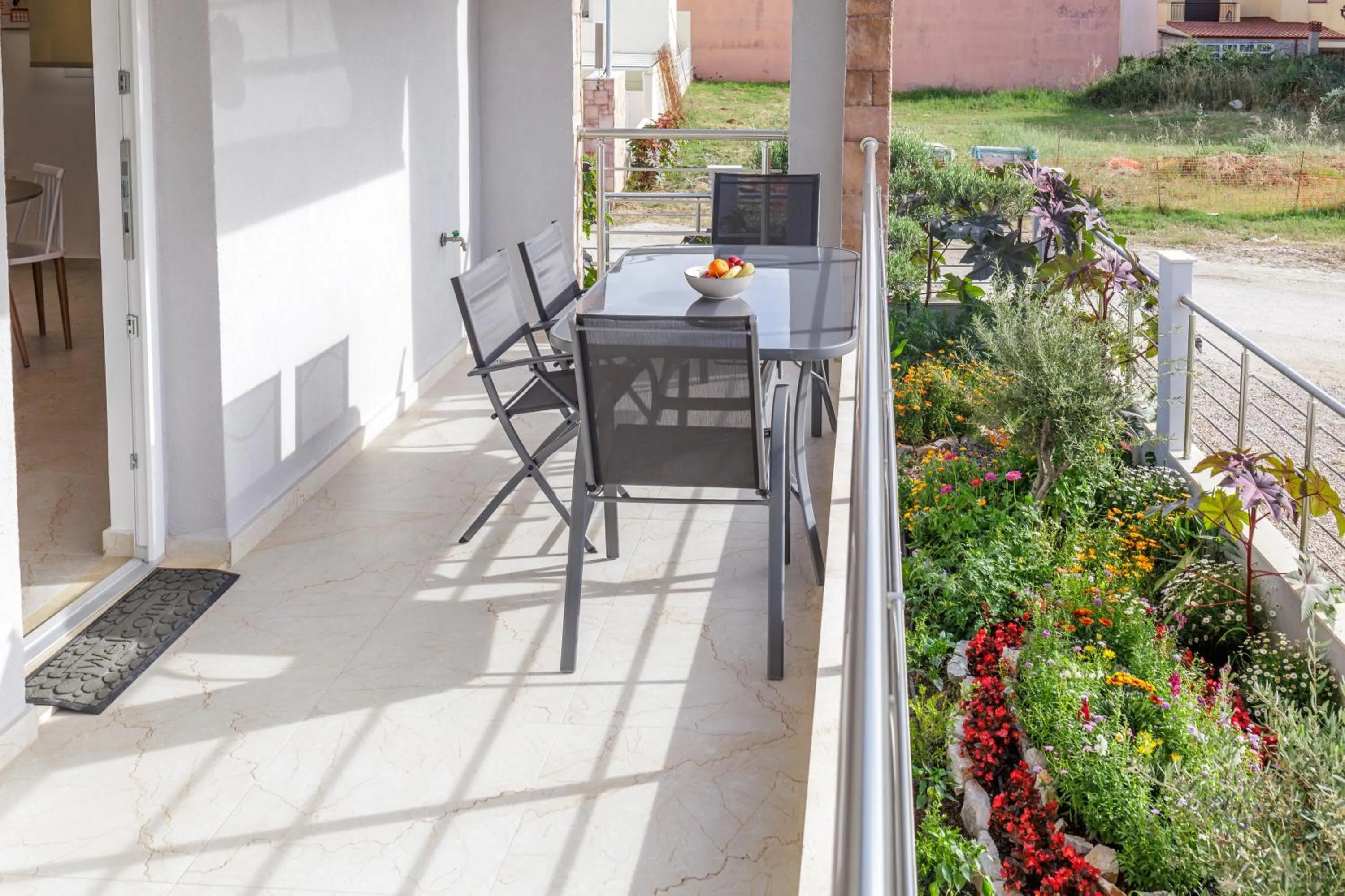 Balcony/Terrace in Olive Inn