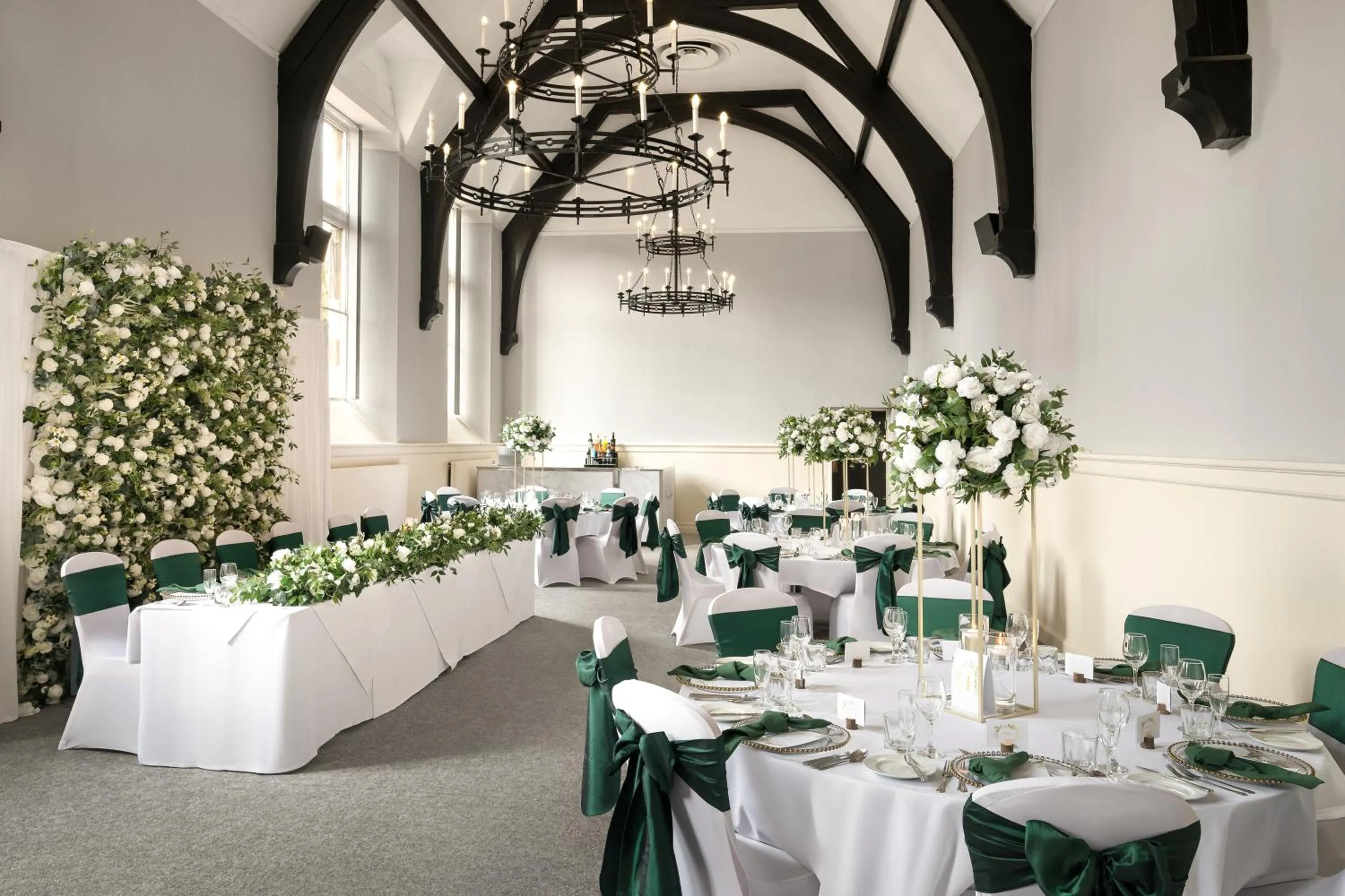 wedding in Stirling Highland Hotel- Part of the Cairn Collection