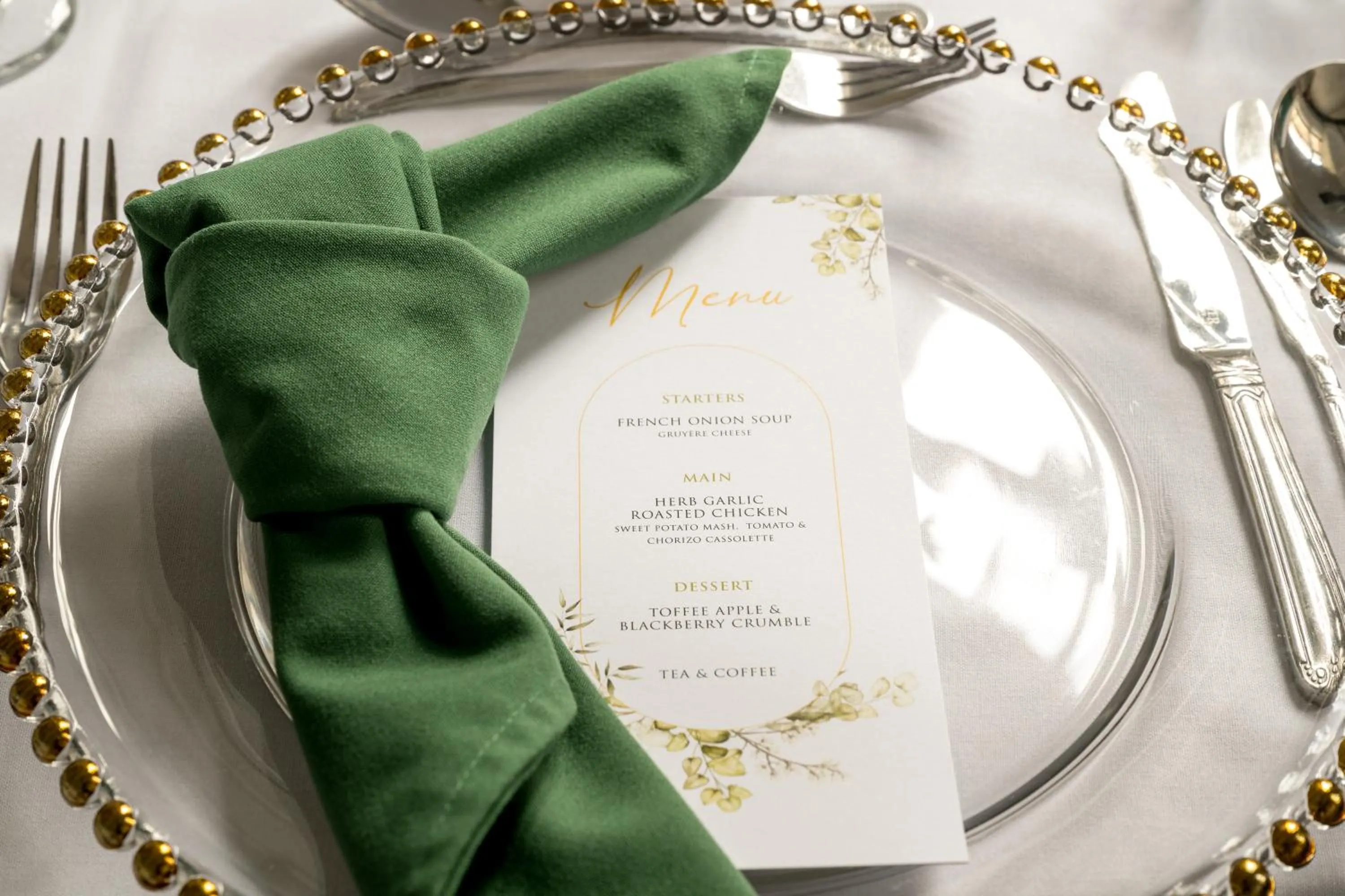 wedding in Stirling Highland Hotel- Part of the Cairn Collection