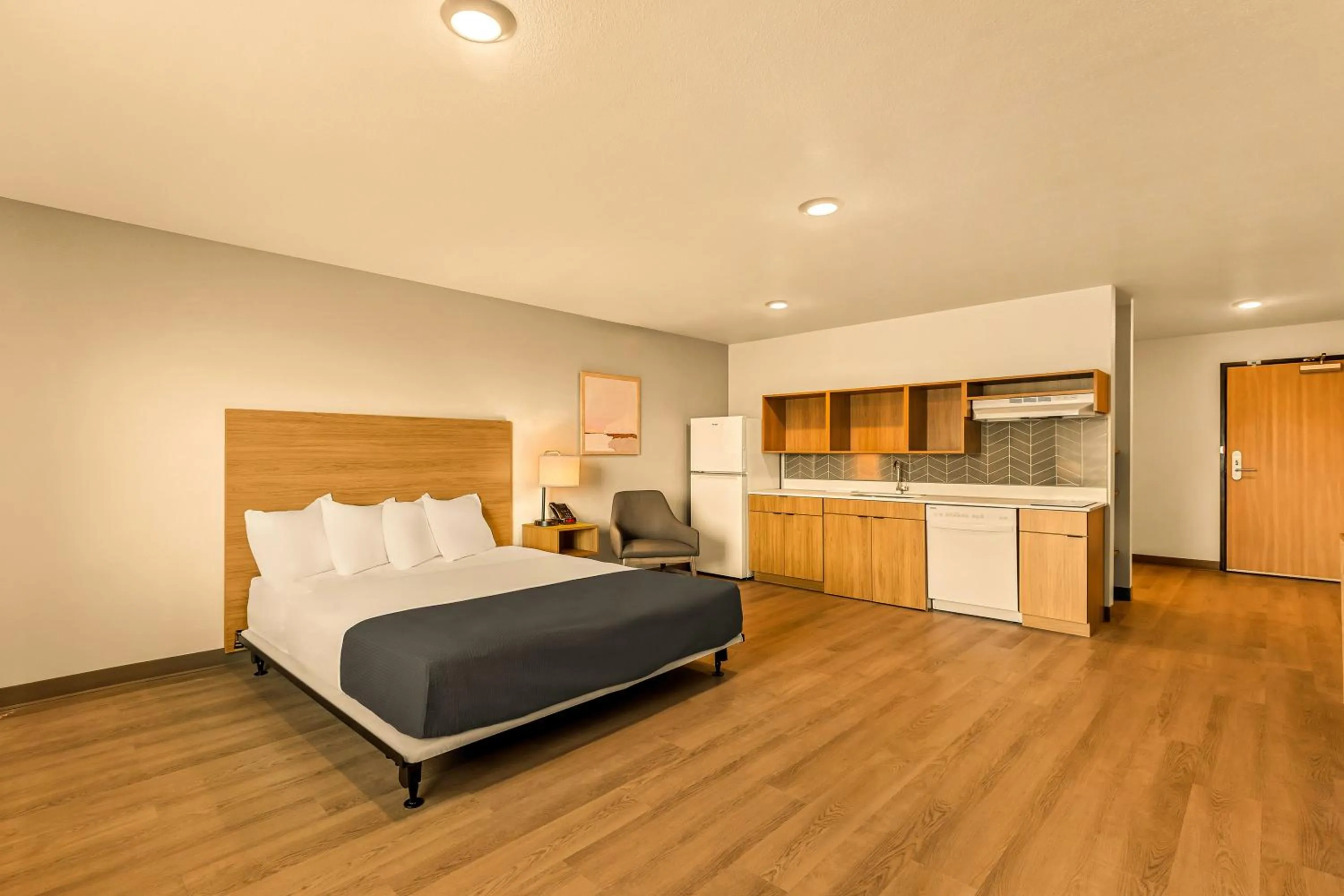 Bed in LivAway Suites Salt Lake City- West Jordan