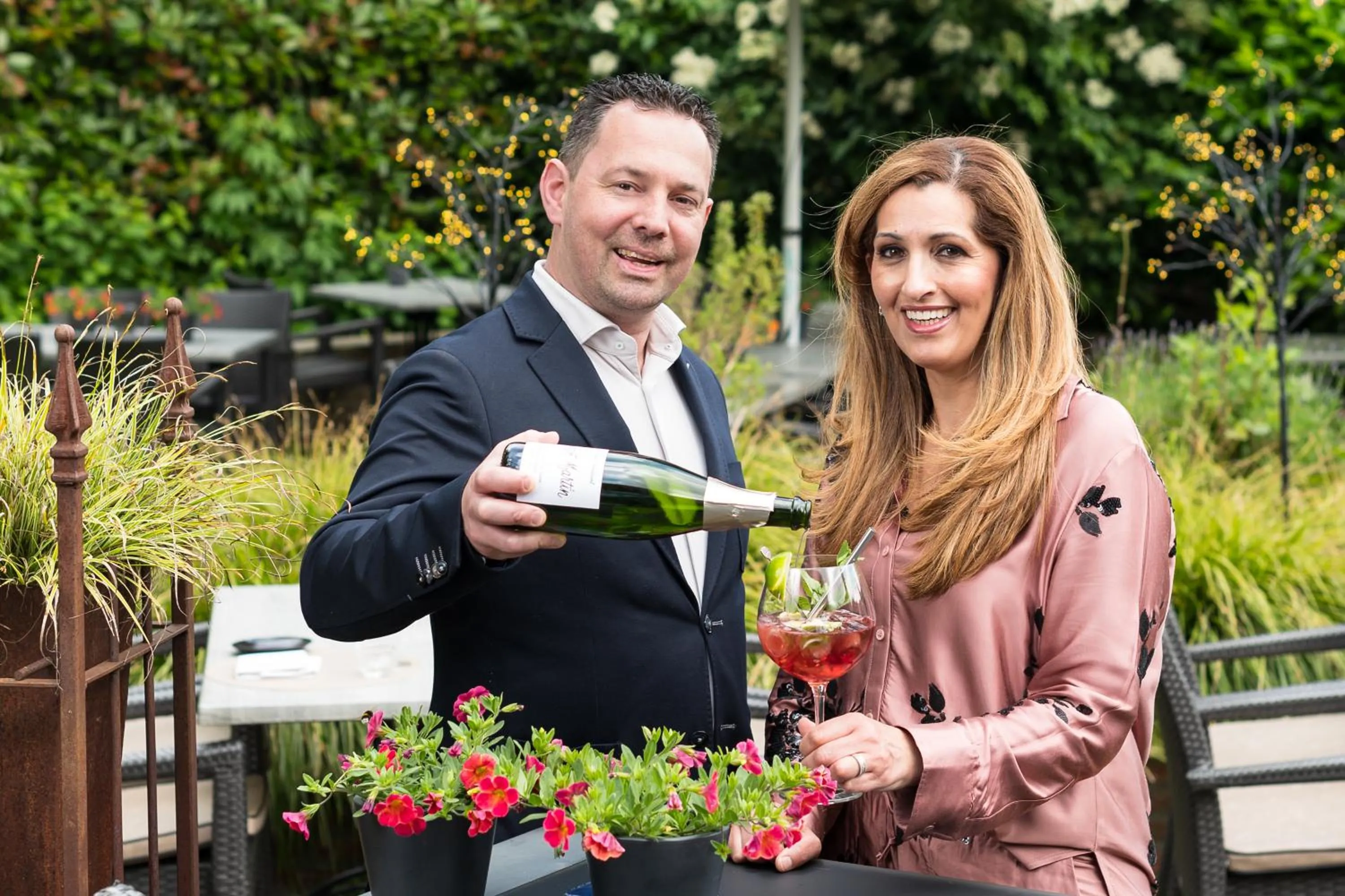 People in Hotel Munten