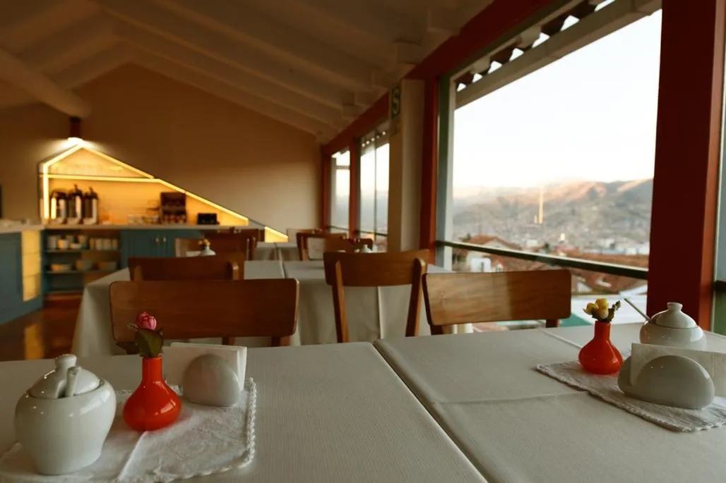 Dining area in Tandapata Boutique Hotel
