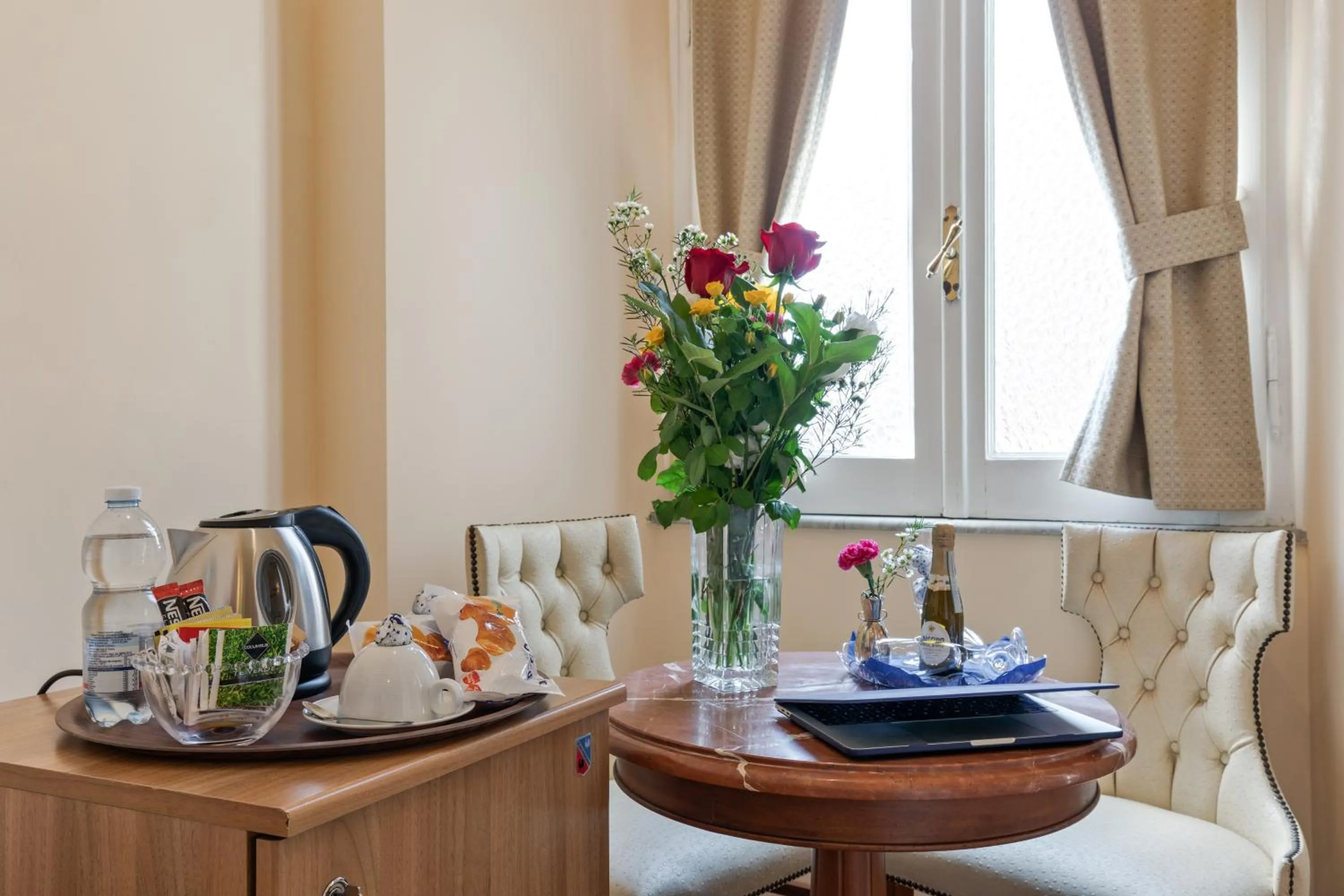 Coffee/tea facilities in Vatican Domus