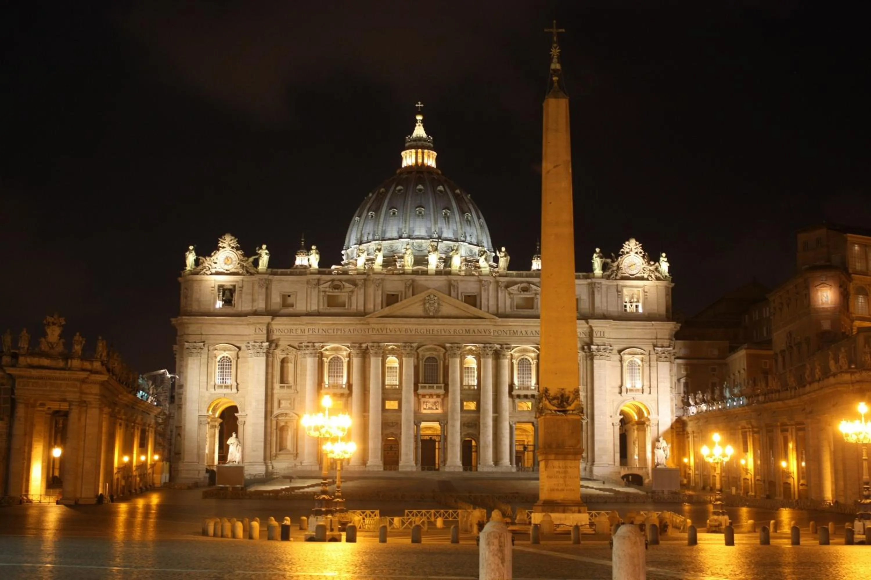 Night in Vatican Domus