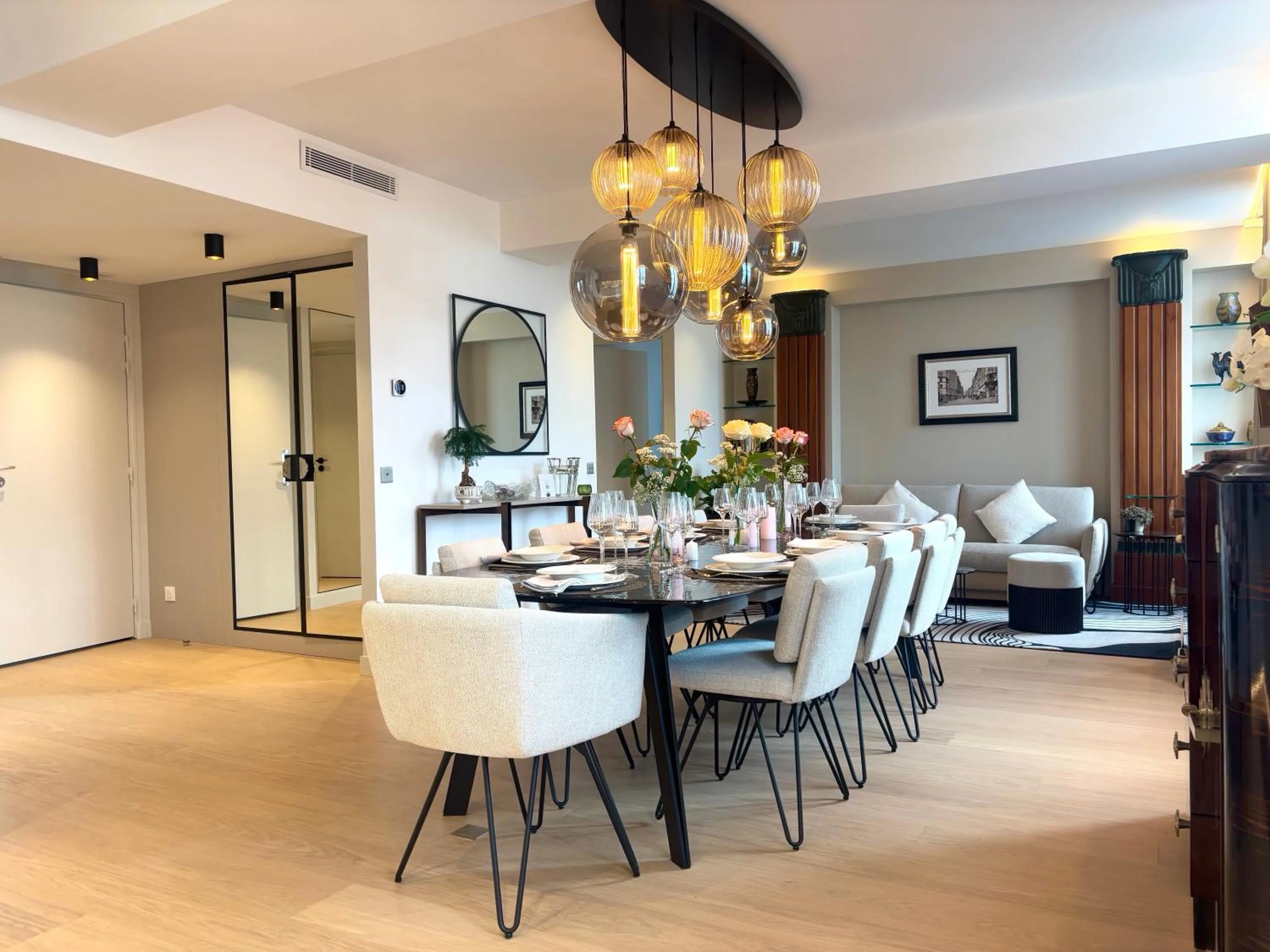 Seating area in Montmartre Residence