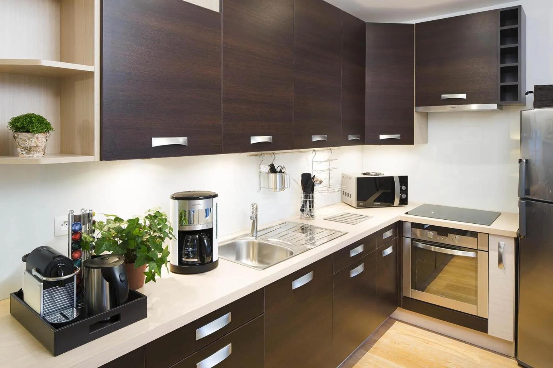 Coffee/tea facilities in Montmartre Residence