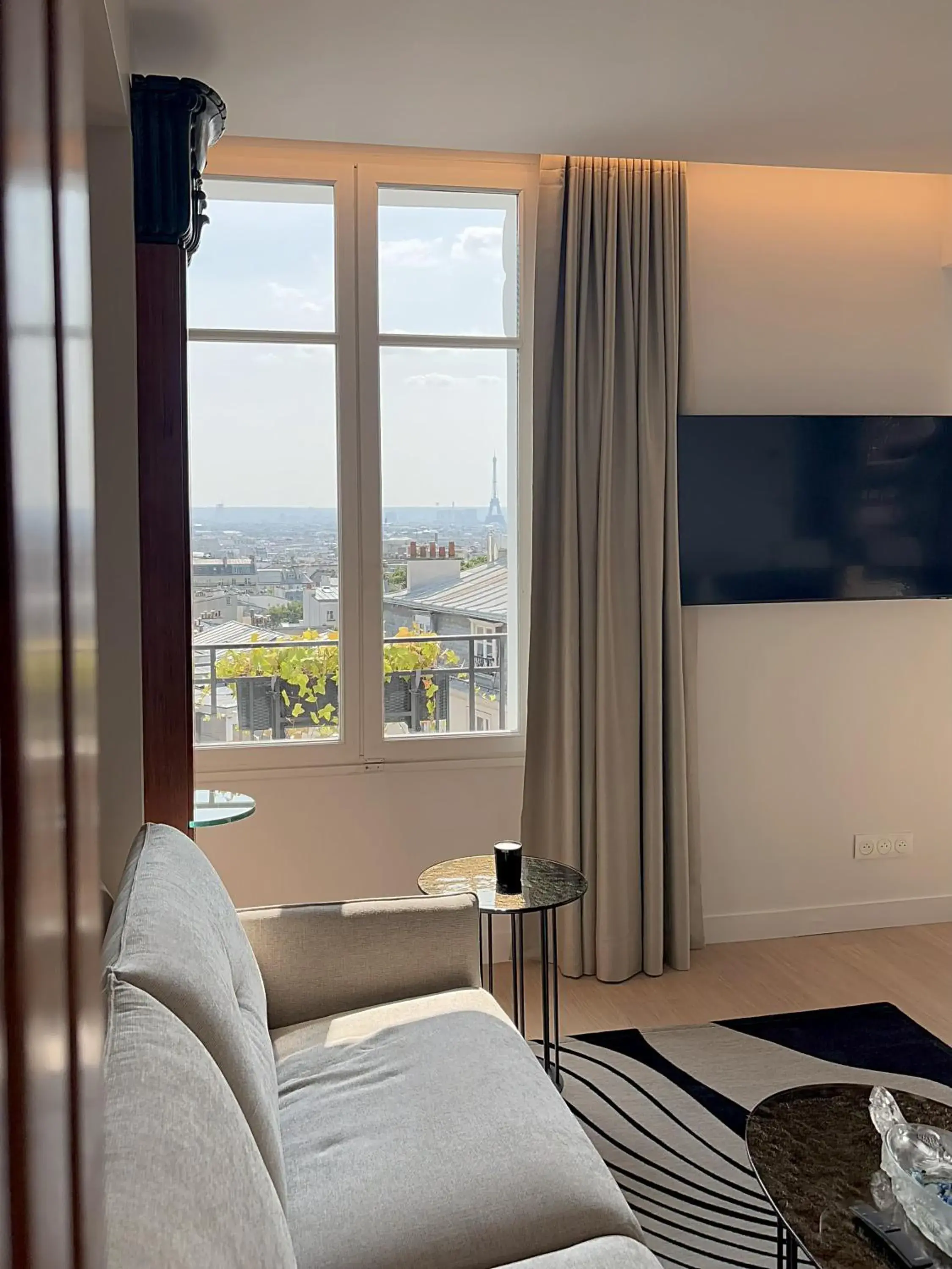 Natural landscape in Montmartre Residence Natural landscape in Montmartre Residence