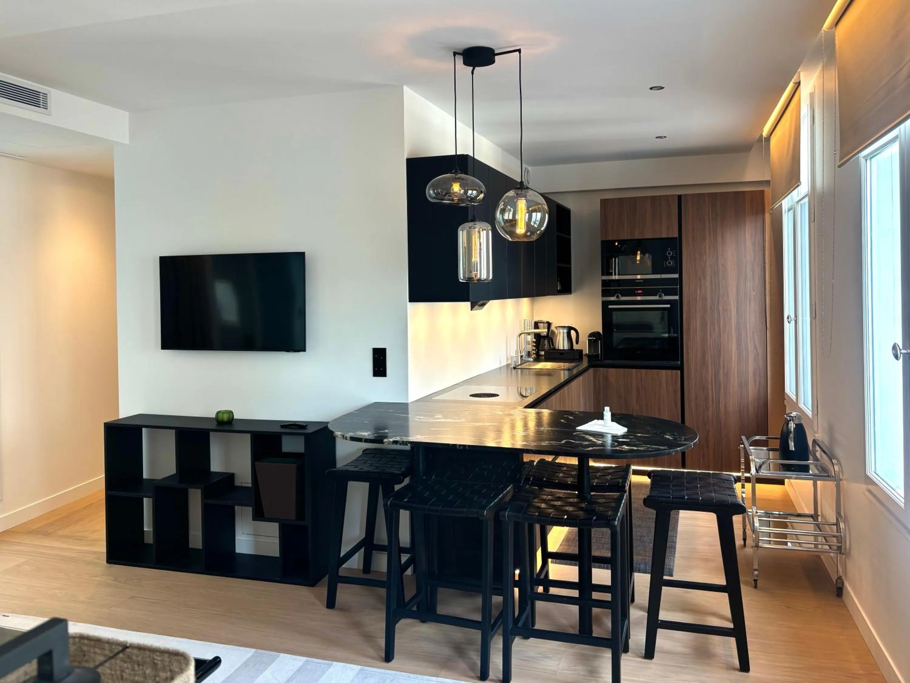 TV and multimedia in Montmartre Residence