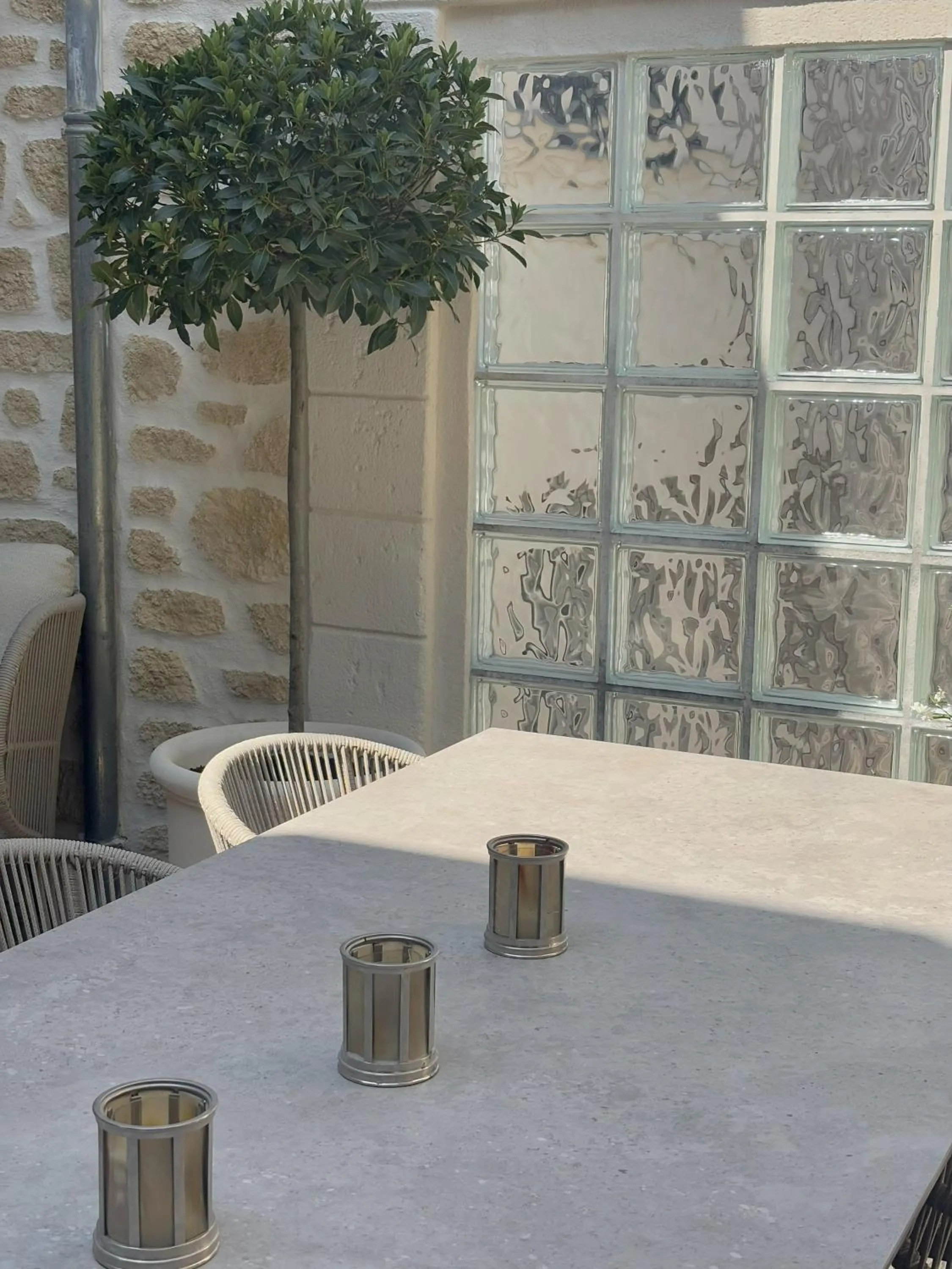 Patio in Montmartre Residence