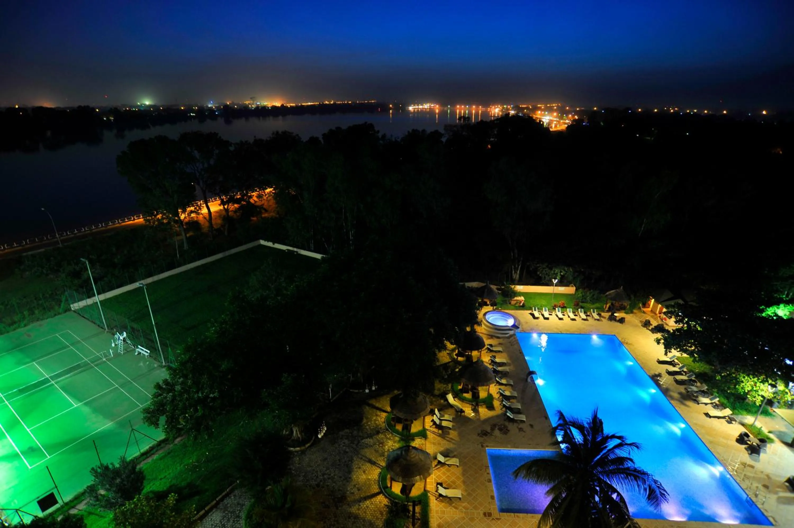 Tennis court in Sopatel Silmandé