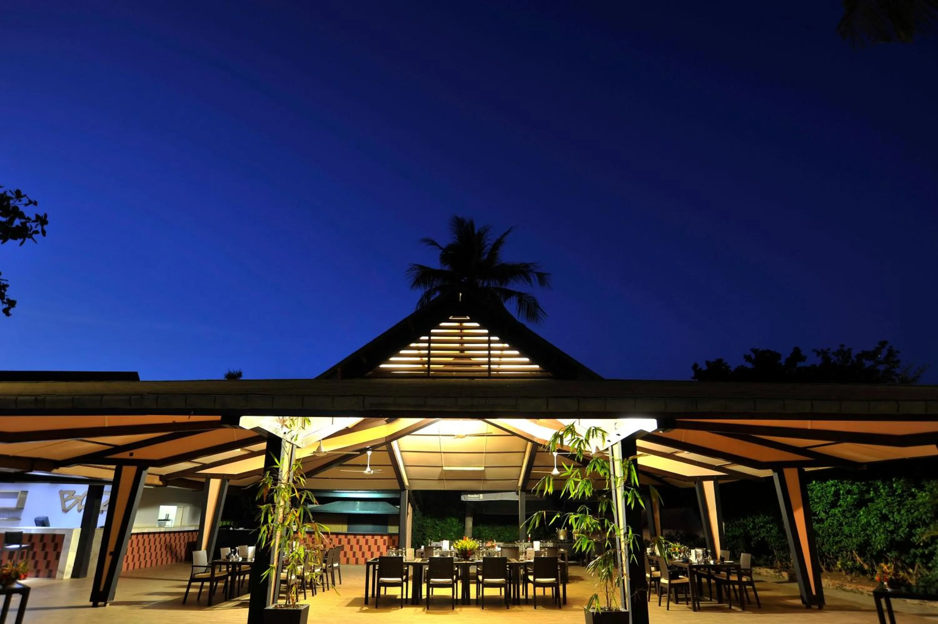 Restaurant/places to eat in Sopatel Silmandé