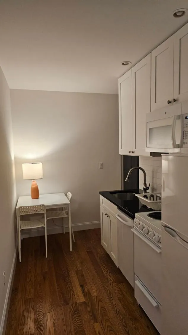 Kitchen or kitchenette in Incentra Village Hotel