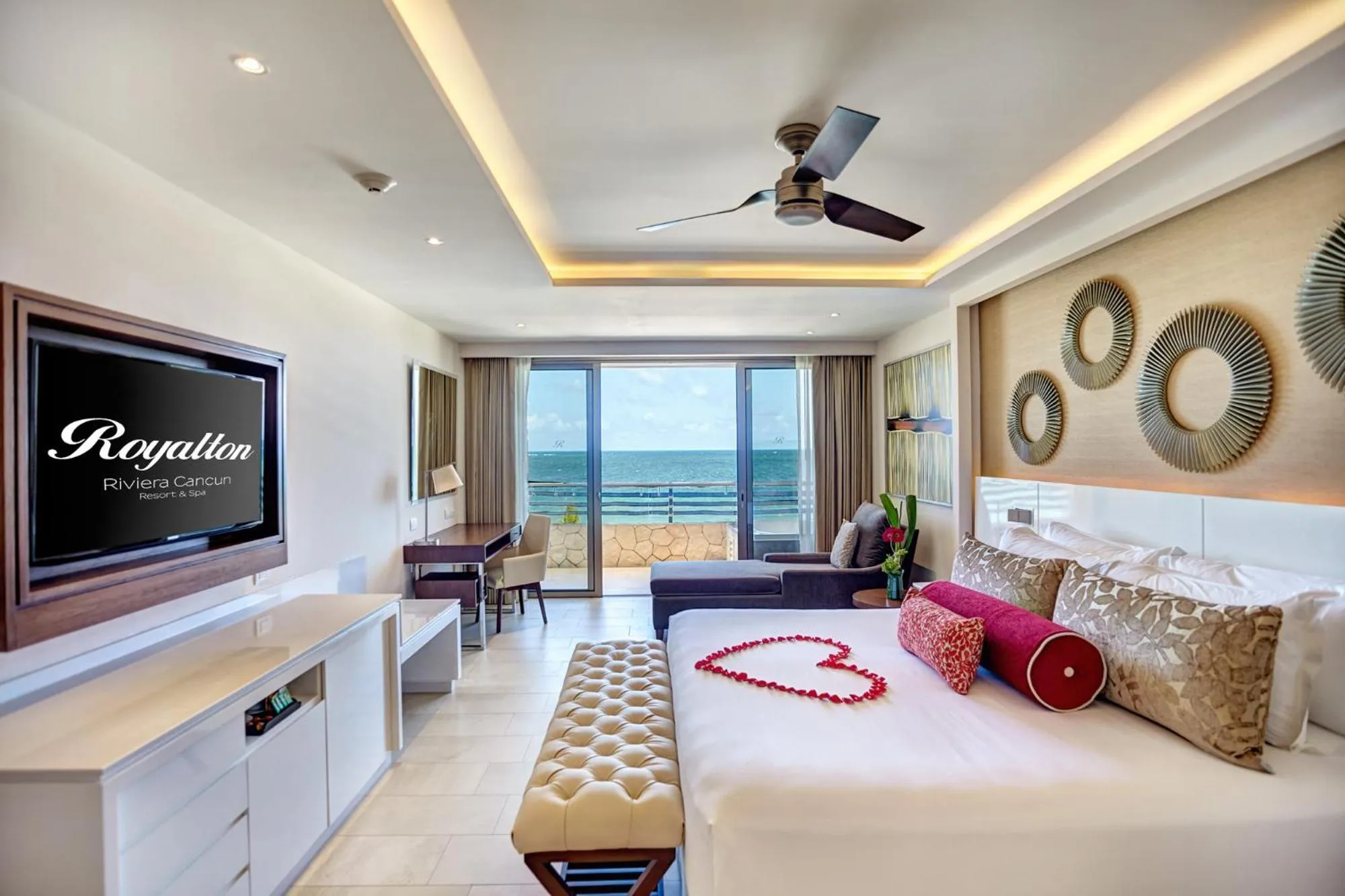 Bedroom, Bed in Royalton Hideaway Riviera Cancun, An Autograph Collection All-Inclusive Resort - Adults Only