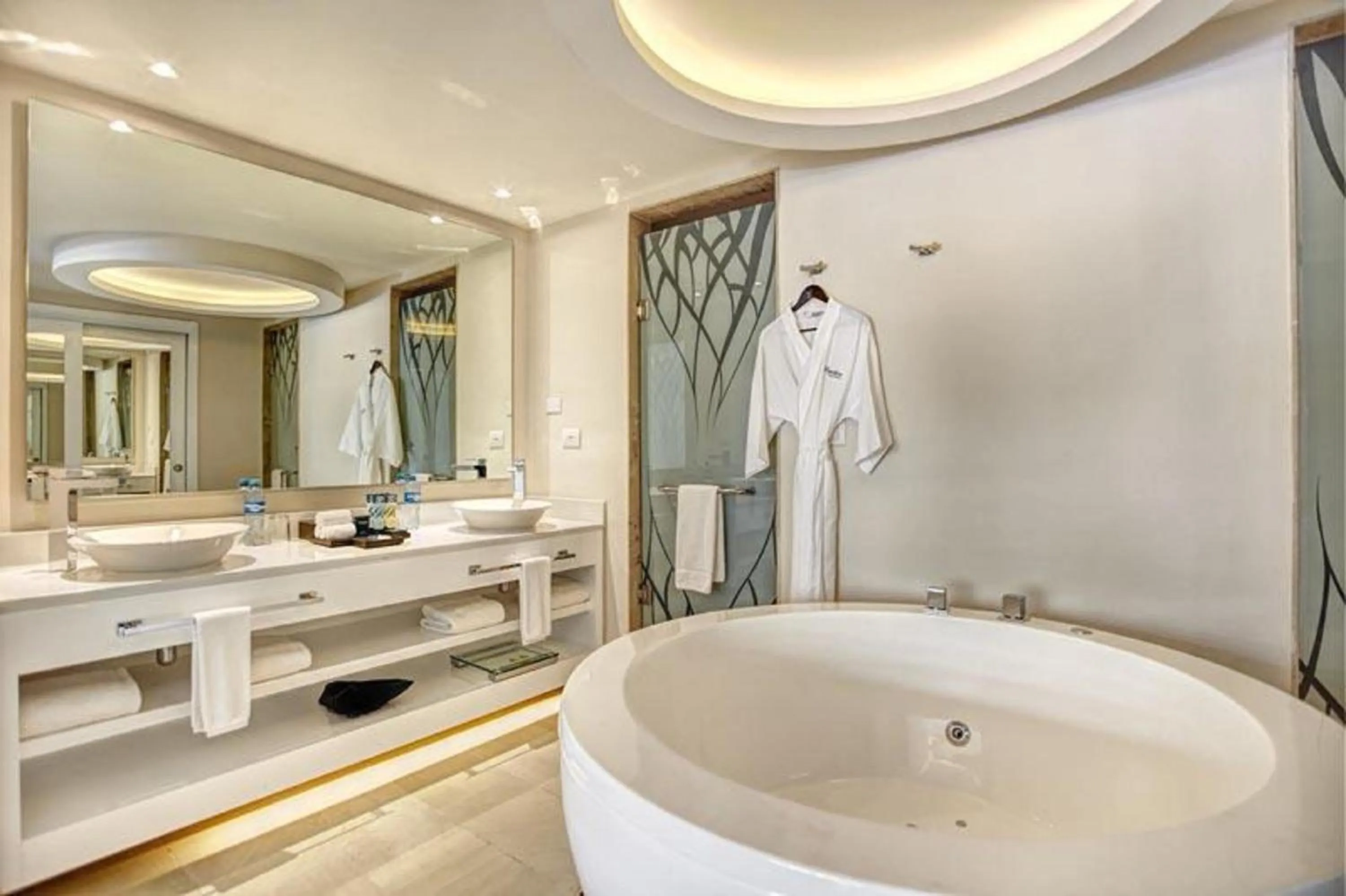 Bathroom in Royalton Hideaway Riviera Cancun, An Autograph Collection All-Inclusive Resort - Adults Only