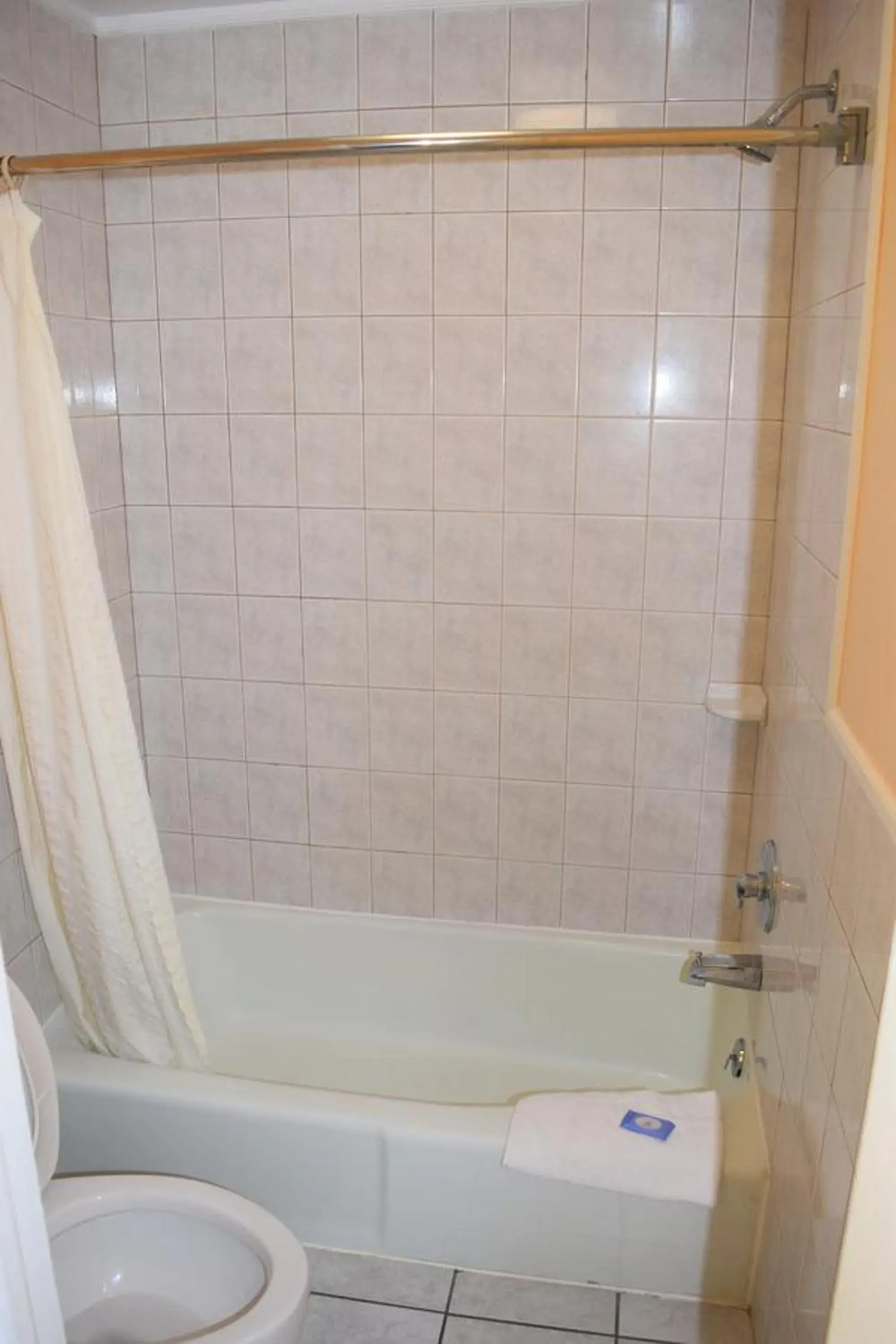 Double Room in Fort Eustis Inn Double Room in Fort Eustis Inn