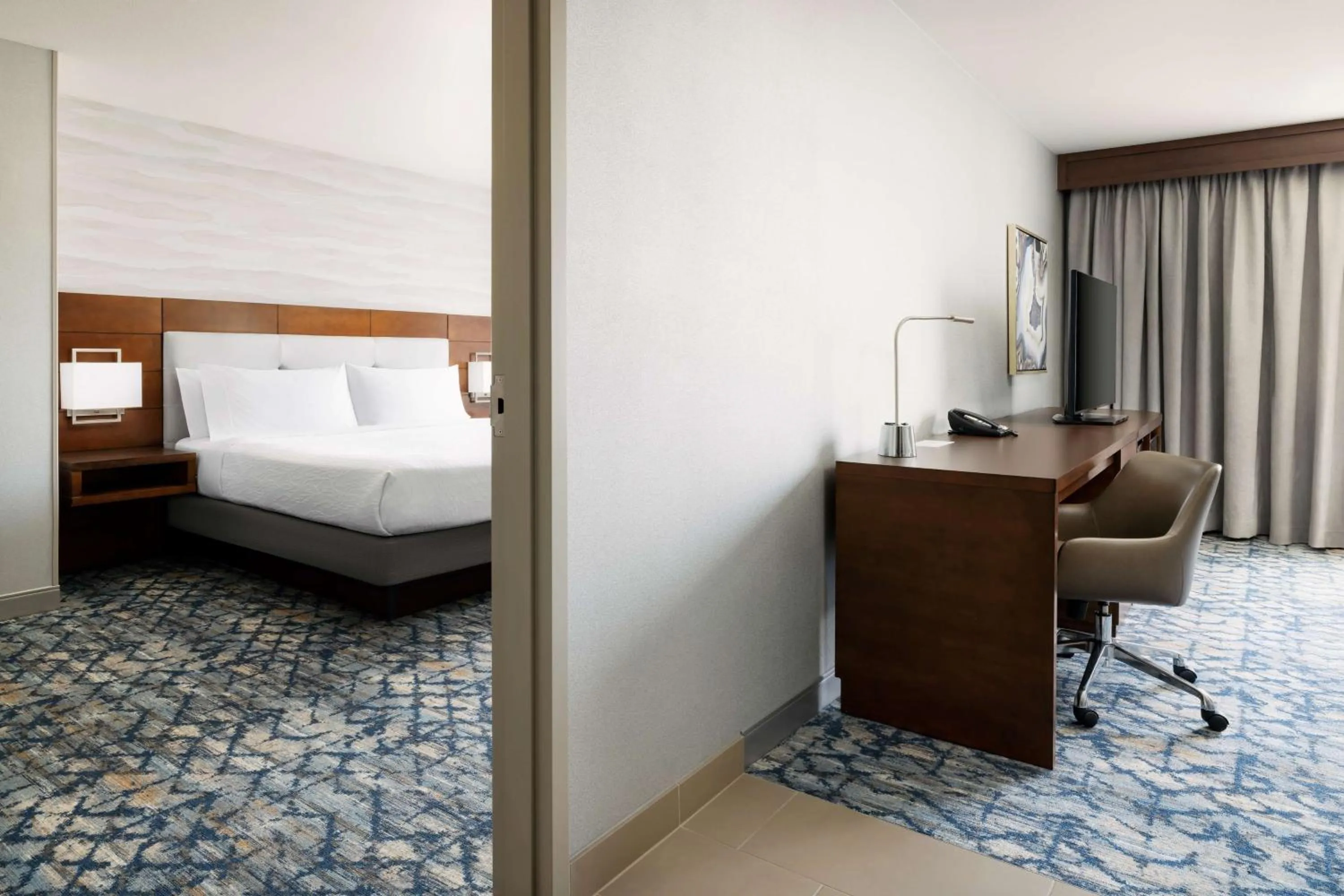 Bed in Hilton Garden Inn Palo Alto