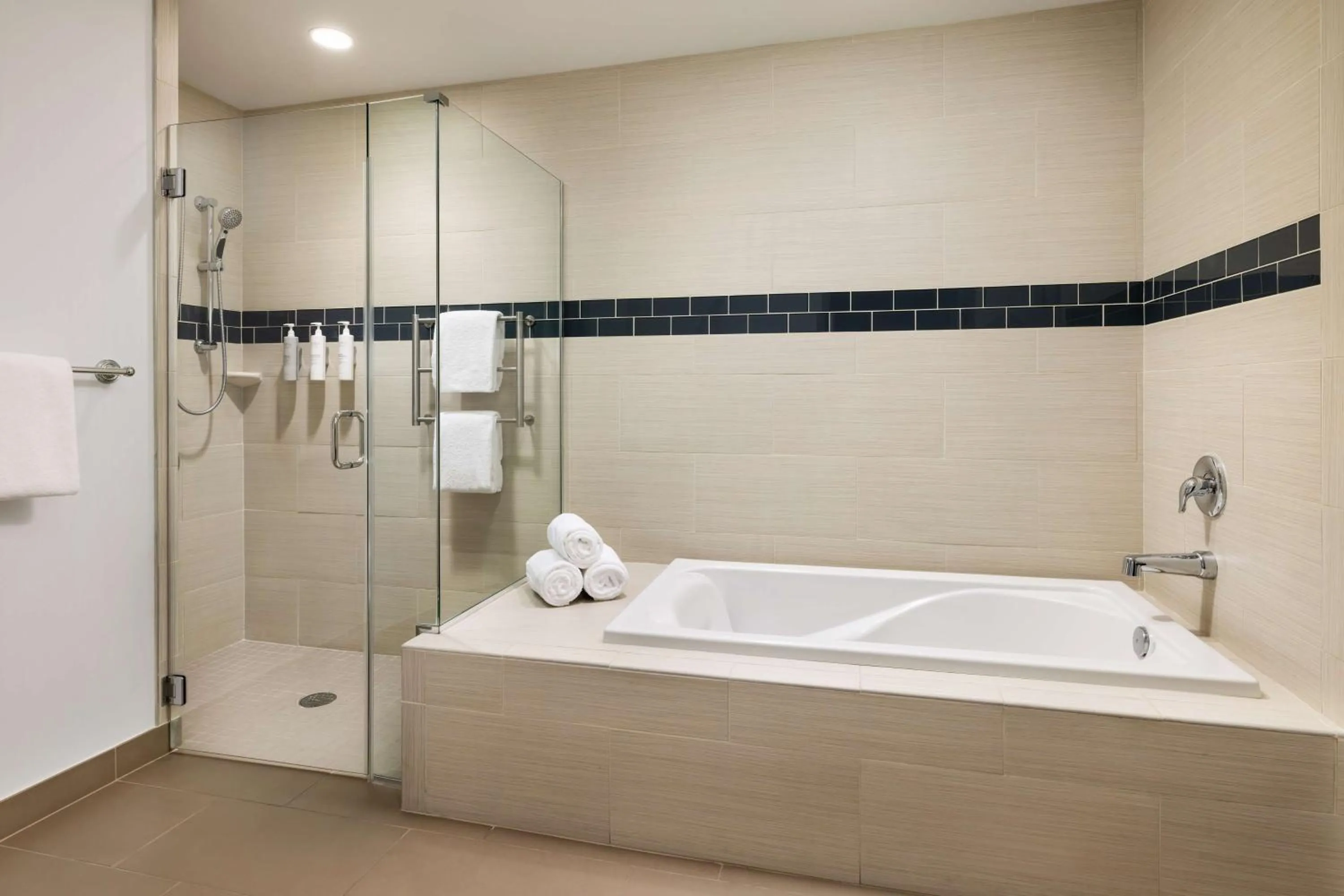 Bathroom in Hilton Garden Inn Palo Alto