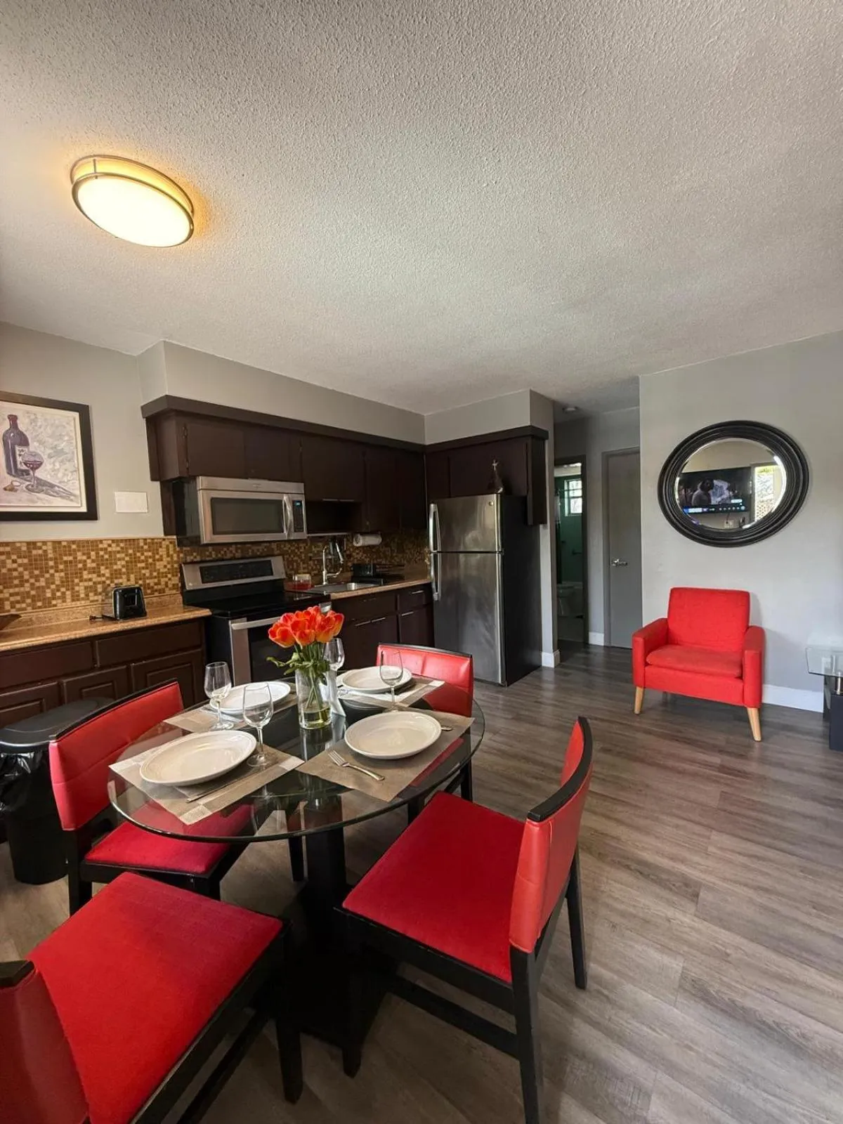 Sheridan Suites Apartments