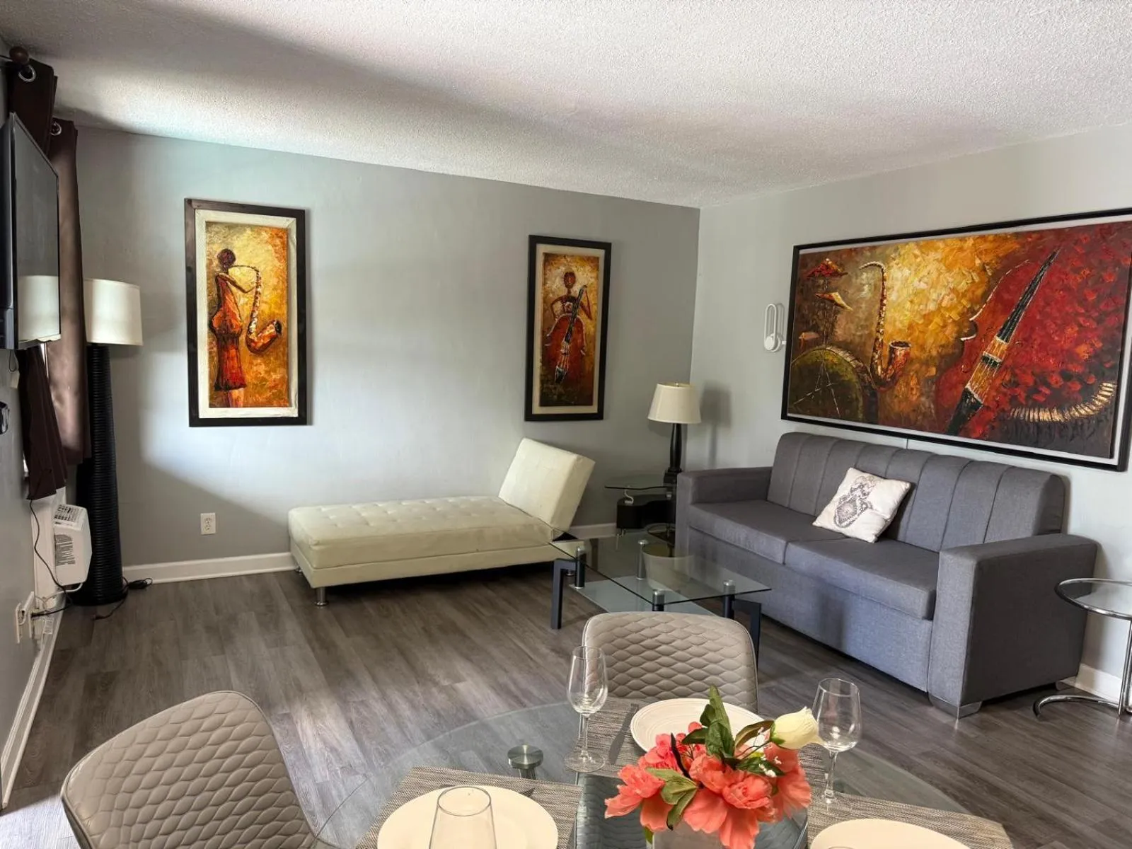 Sheridan Suites Apartments