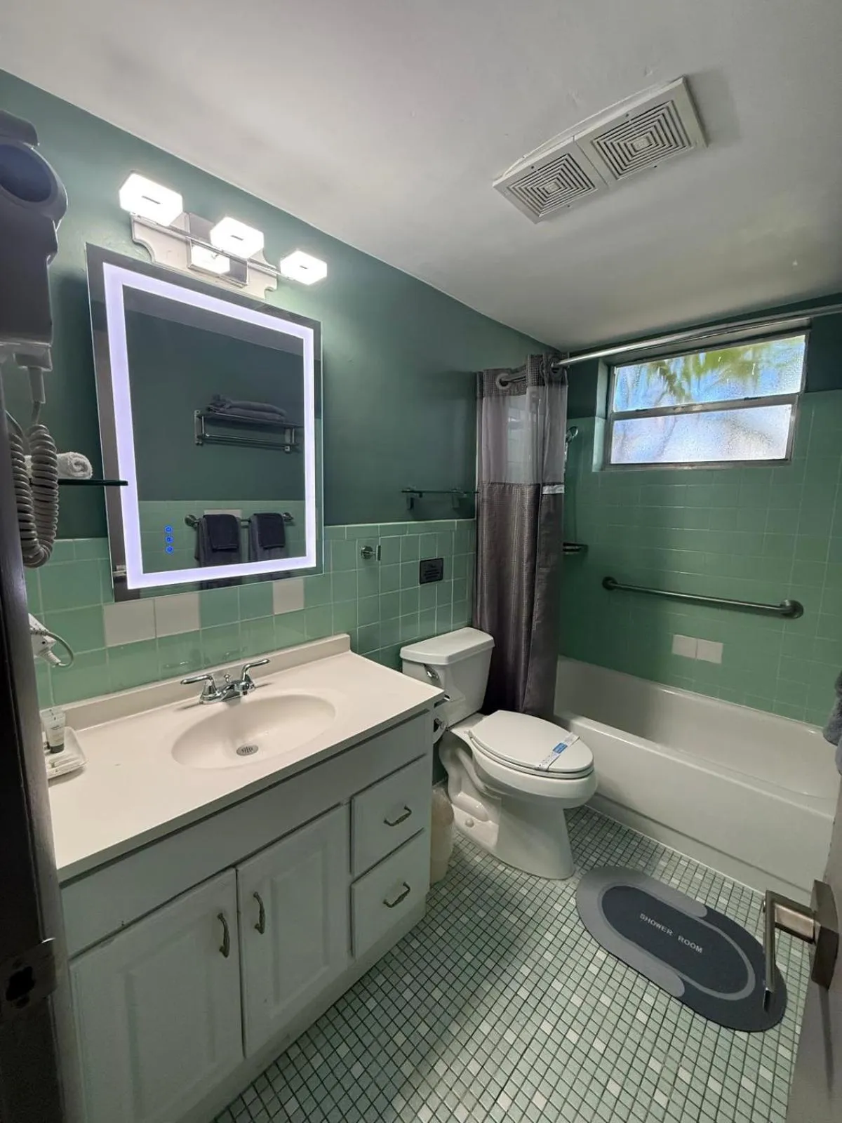 Sheridan Suites Apartments