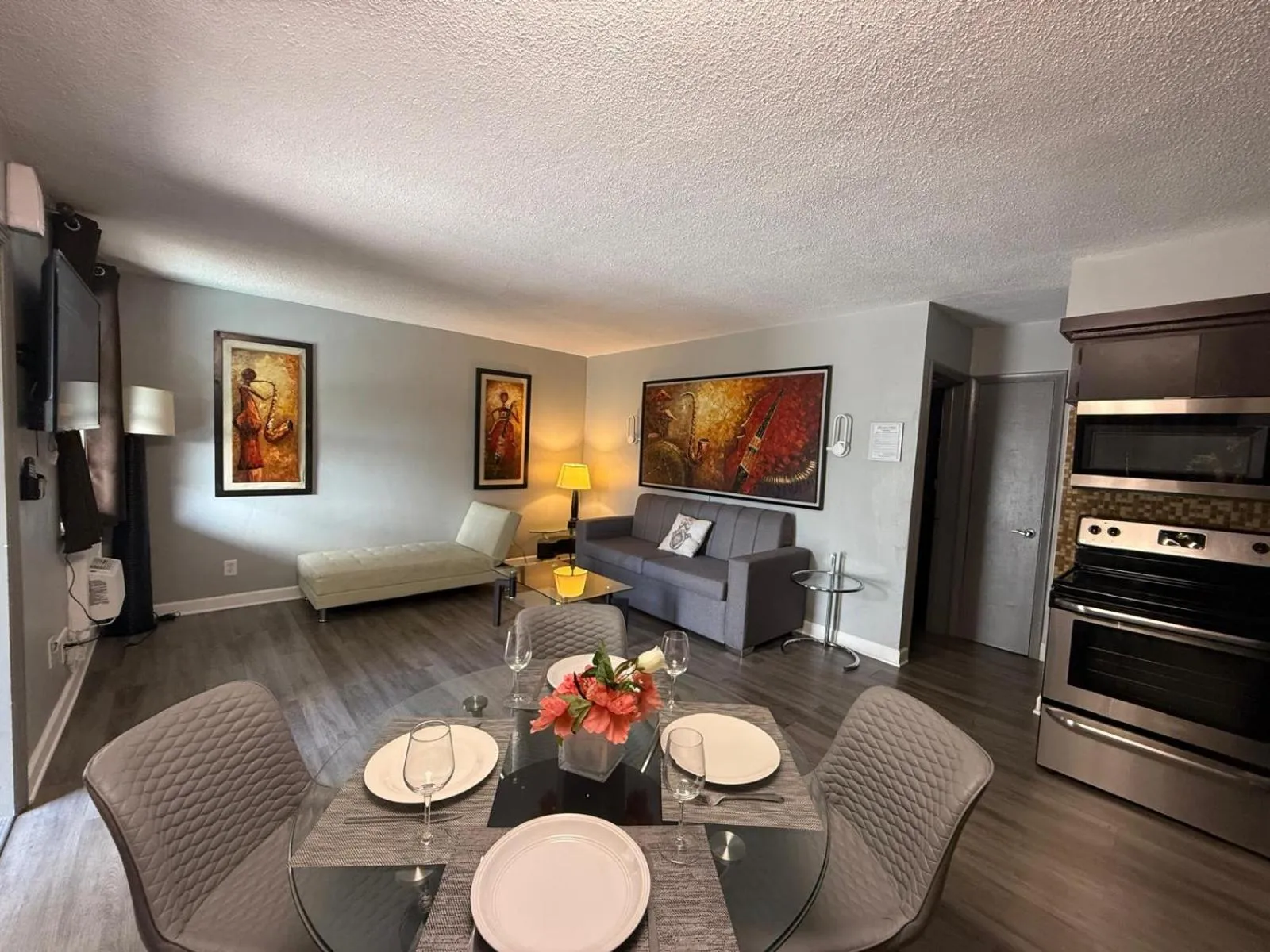 Sheridan Suites Apartments