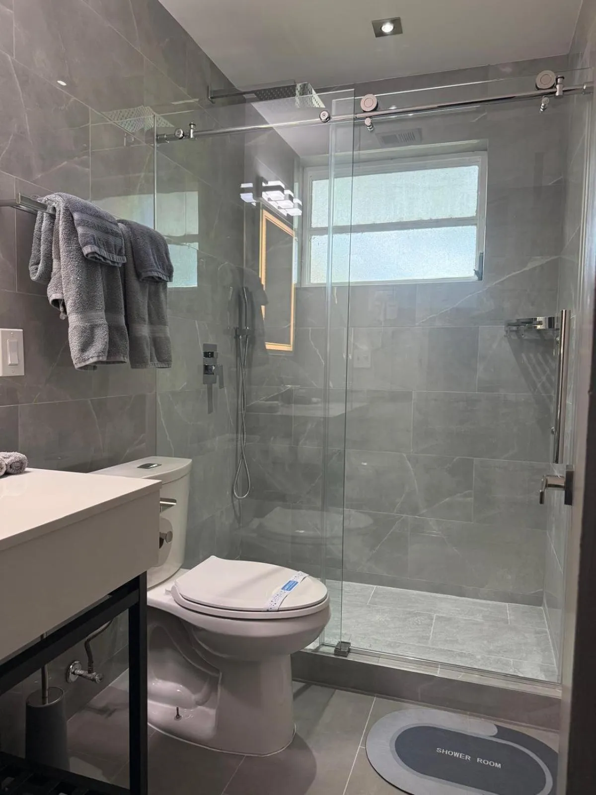 Sheridan Suites Apartments