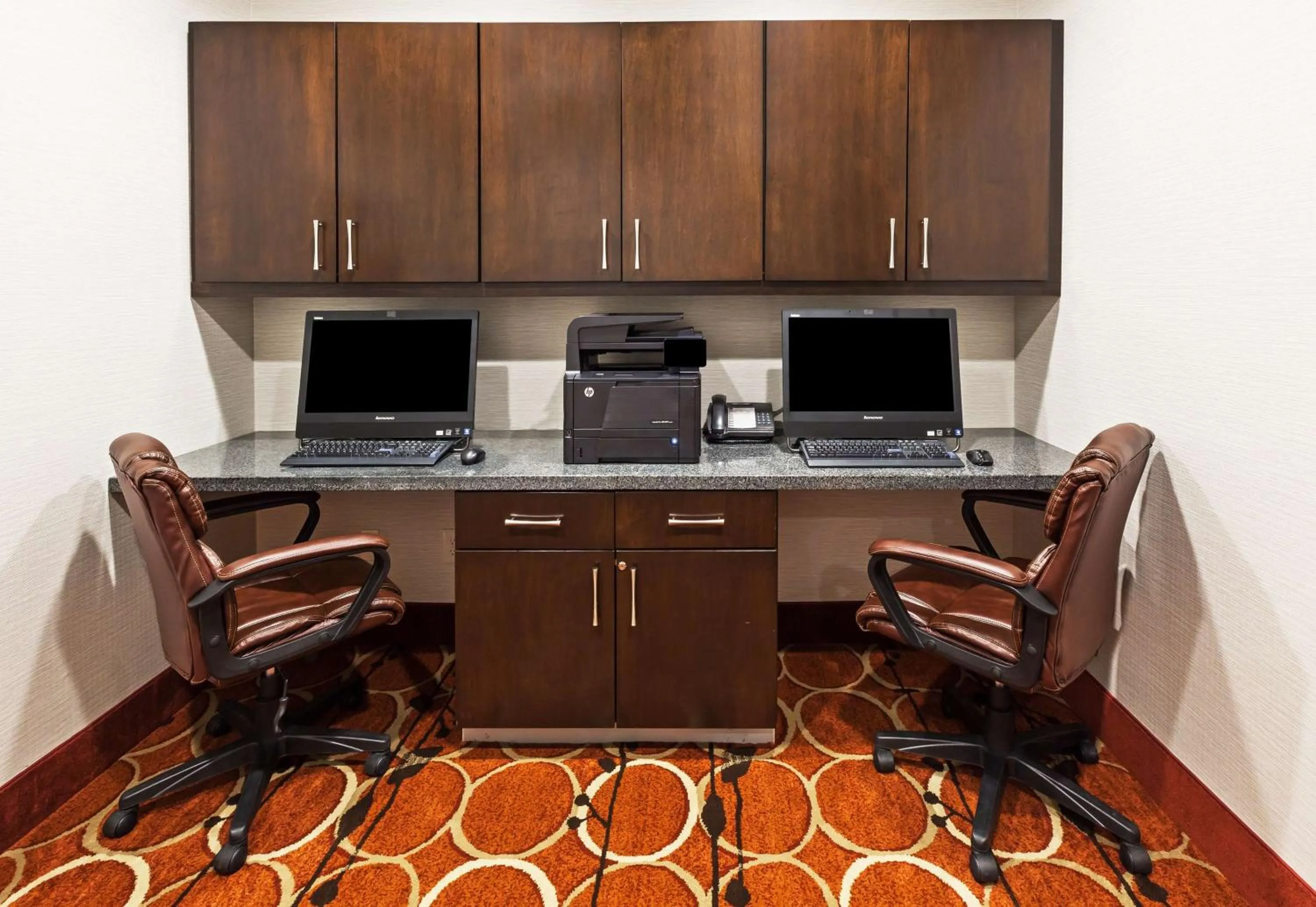 Business facilities in Hampton Inn Marion