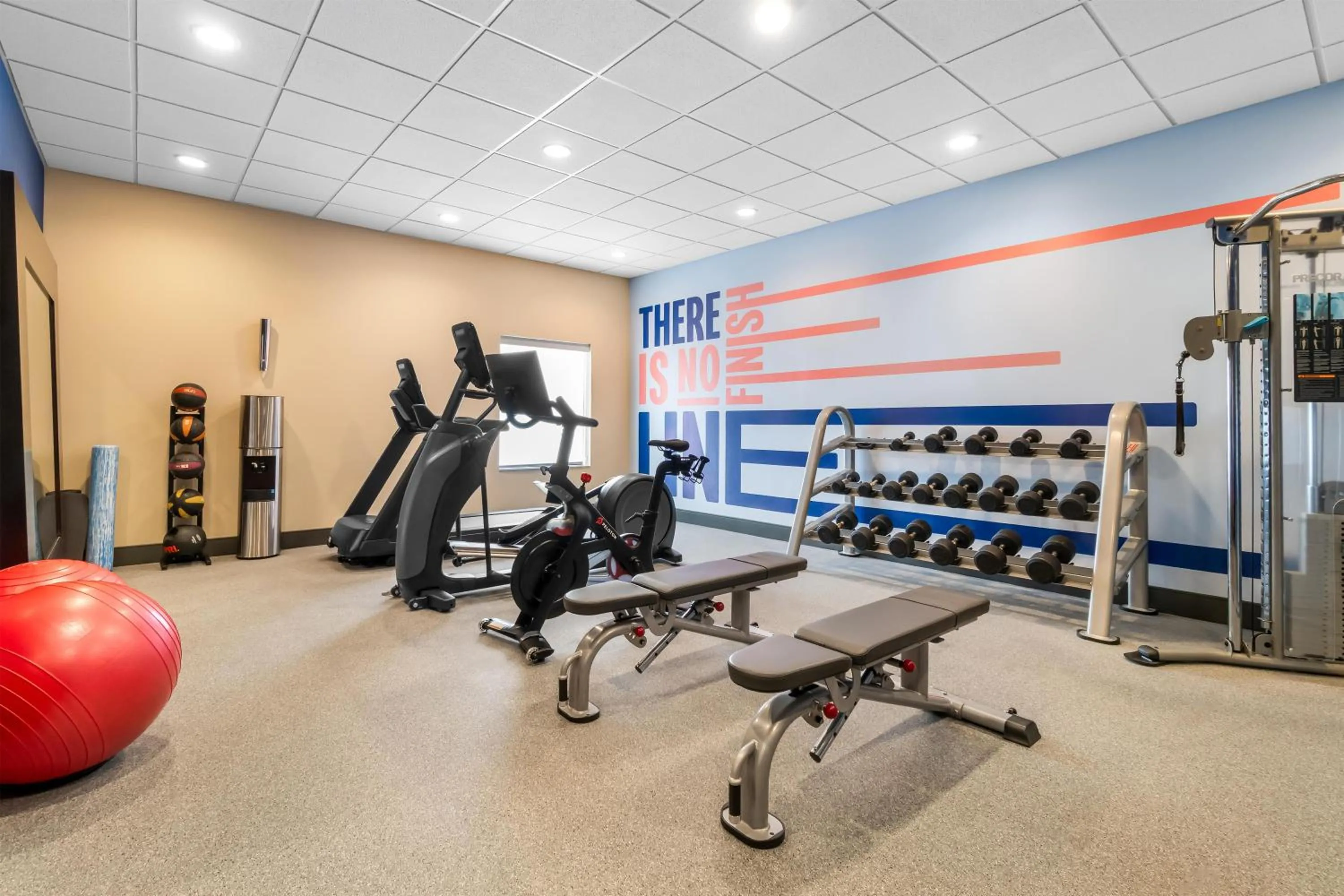 Fitness centre/facilities in Hampton Inn Marion
