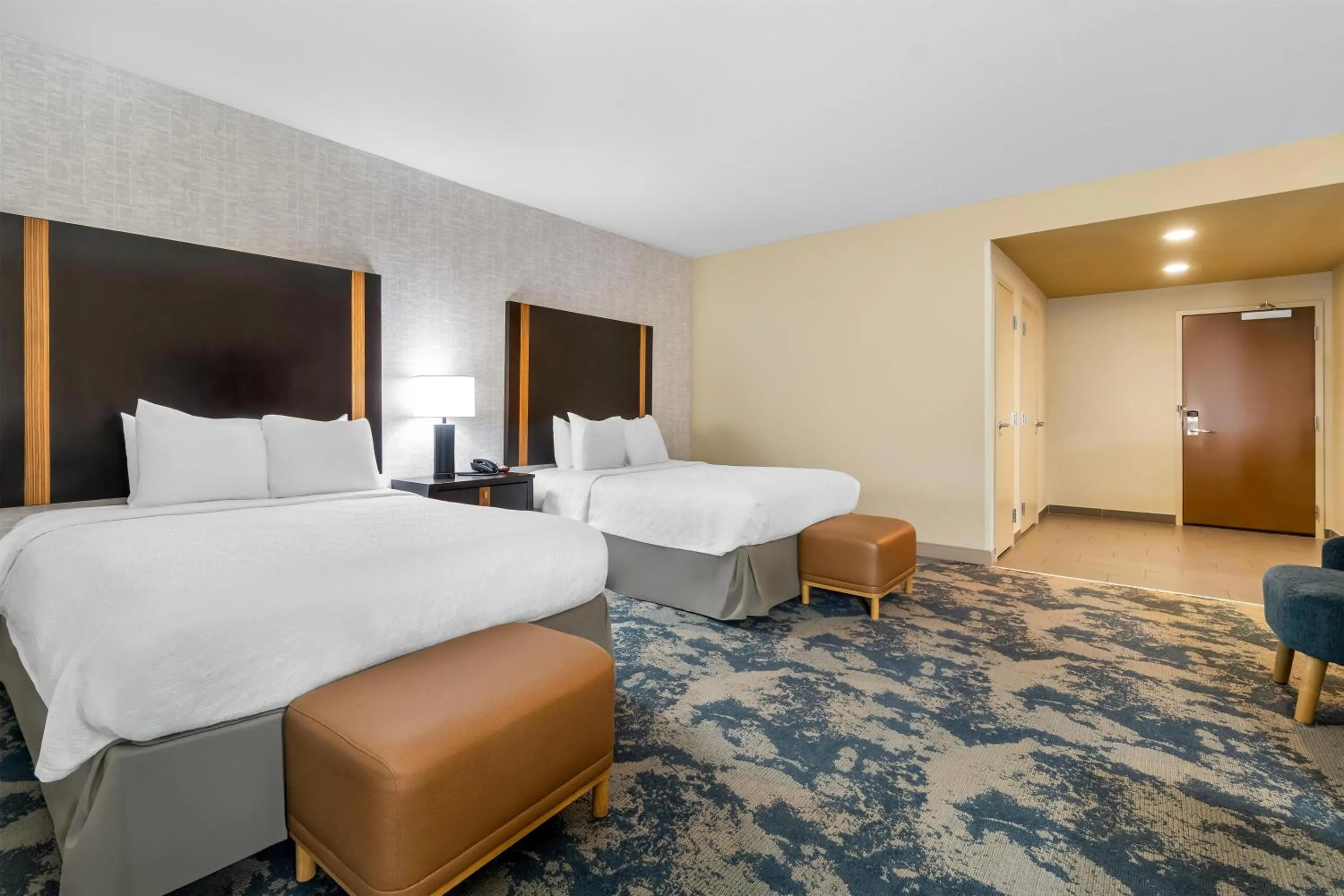 Bed in Hampton Inn Marion