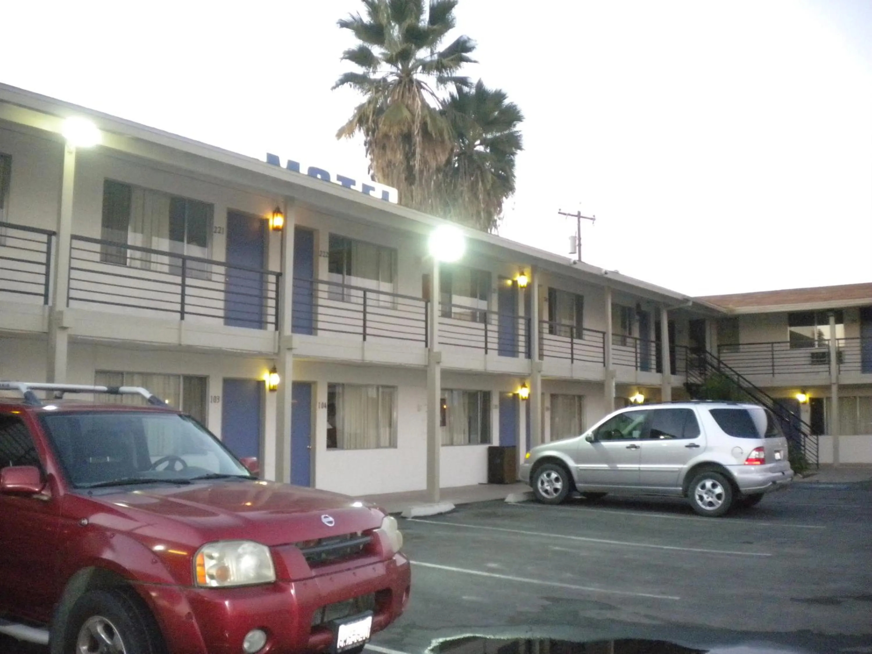 Property building in Wasco Inn