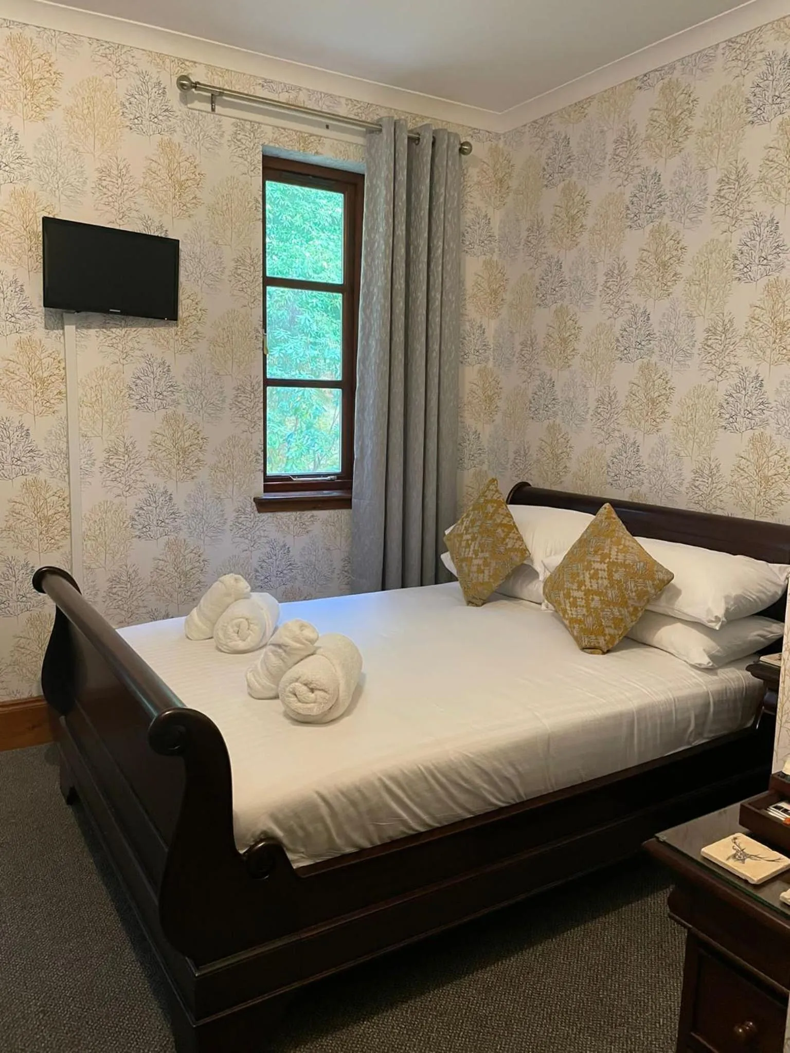 Bedroom in Craigdarroch Hotel