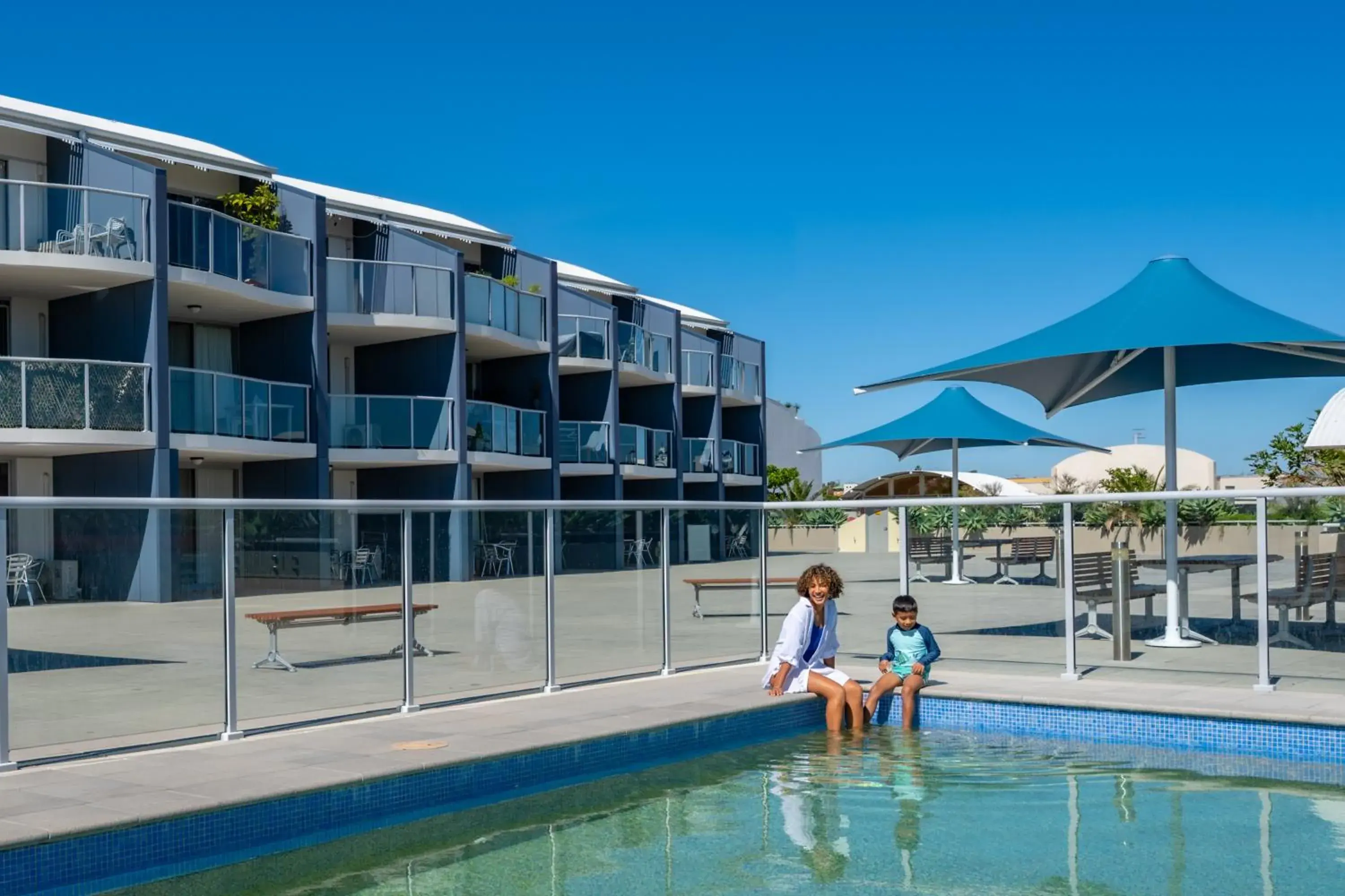 Property building in Nesuto The Entrance Property building in Nesuto The Entrance