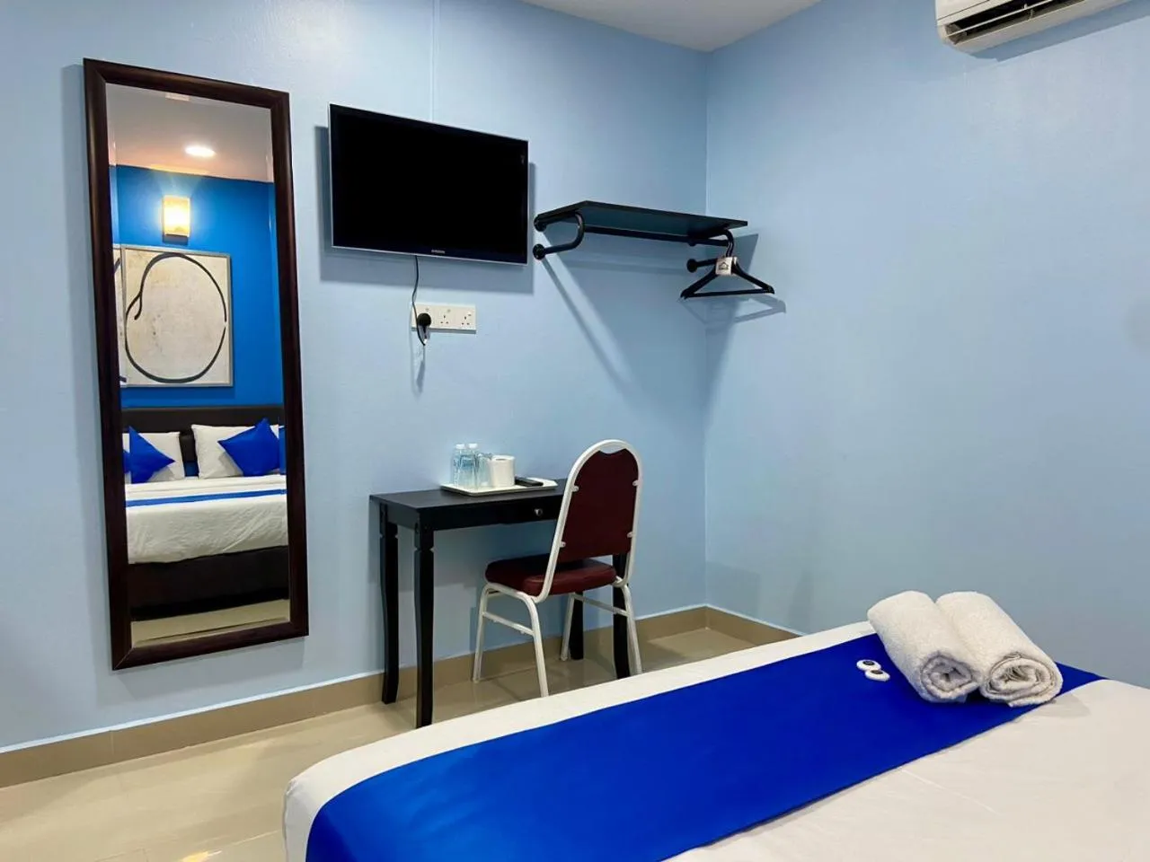 View (from property/room), Bed in Royals Star Hotel