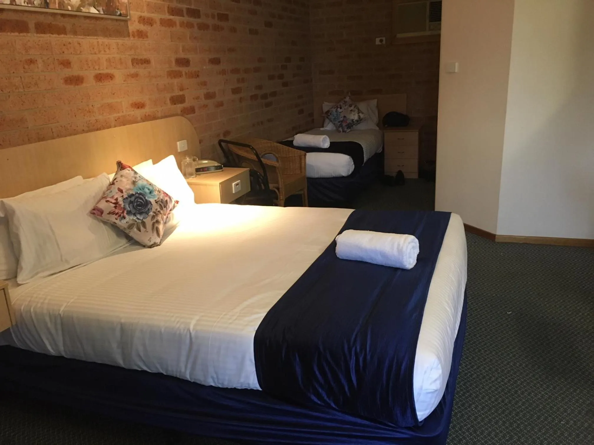 Bed in Branxton House Motel