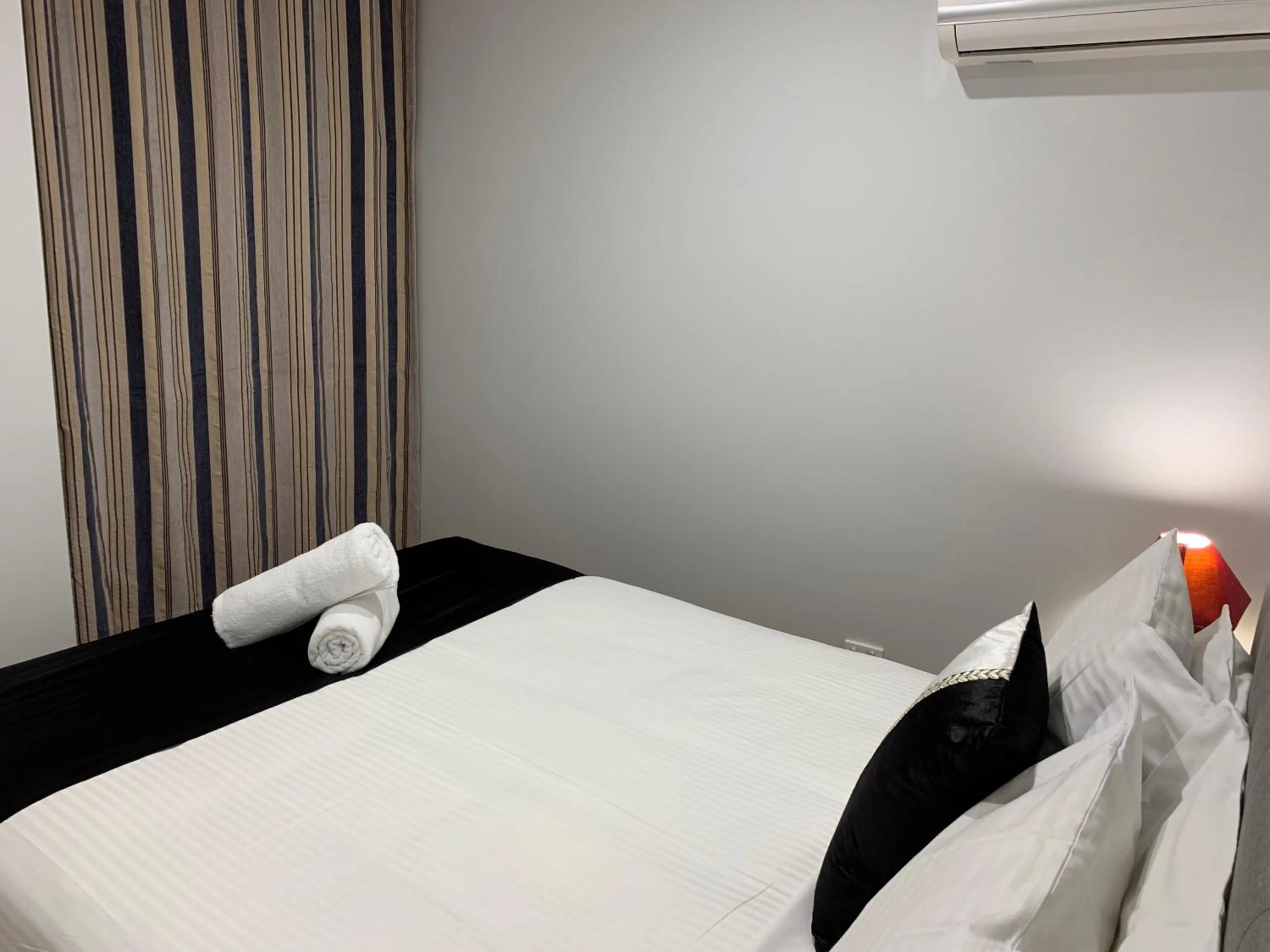 Bed in Branxton House Motel