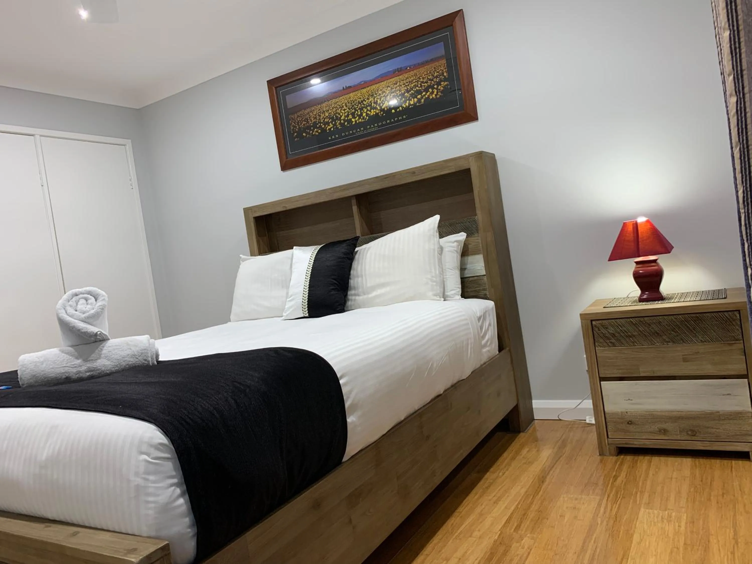 Bed in Branxton House Motel